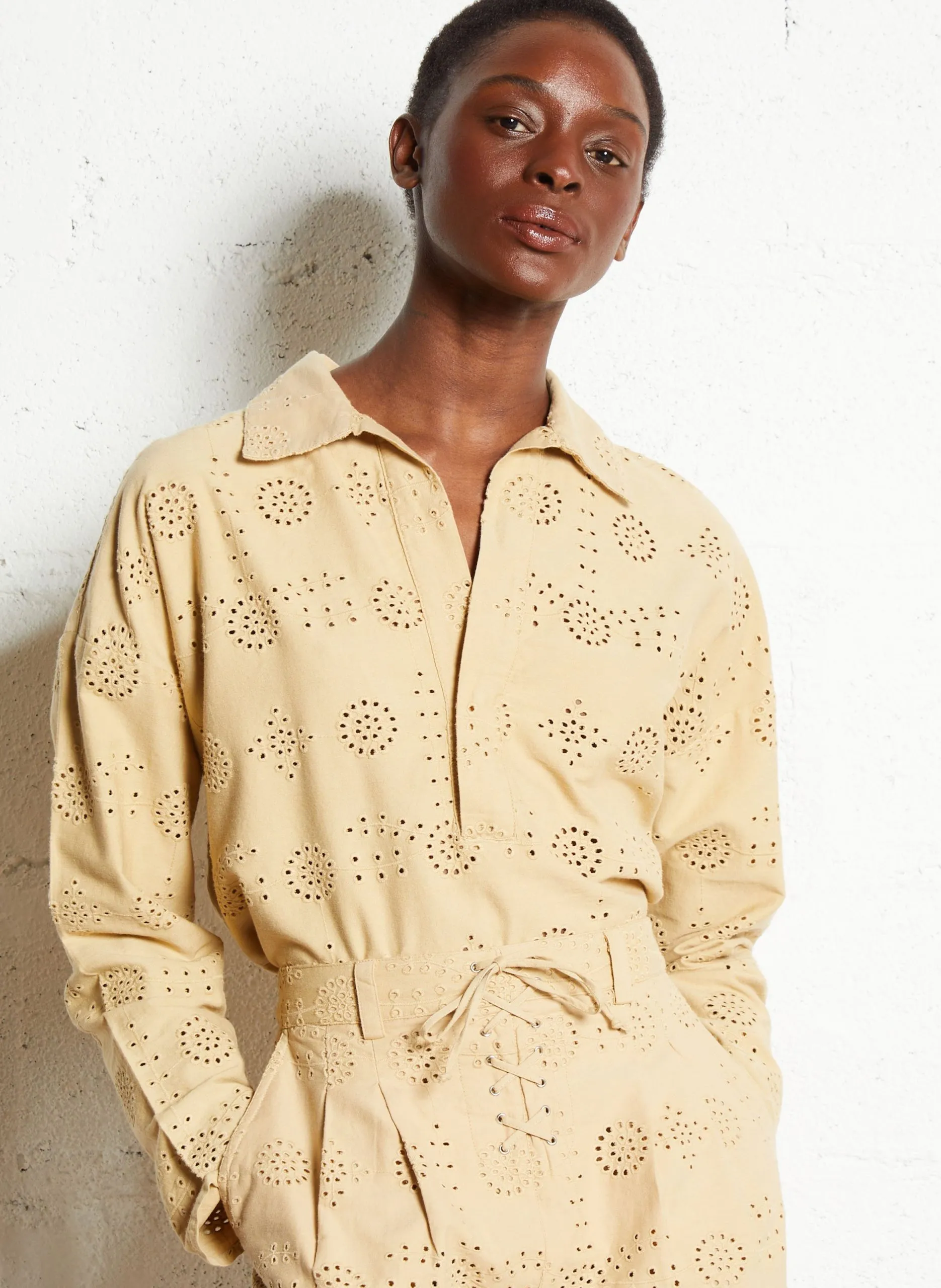 Weites Top mit V-Ausschnitt aus Baumwolle Beige SAMOS