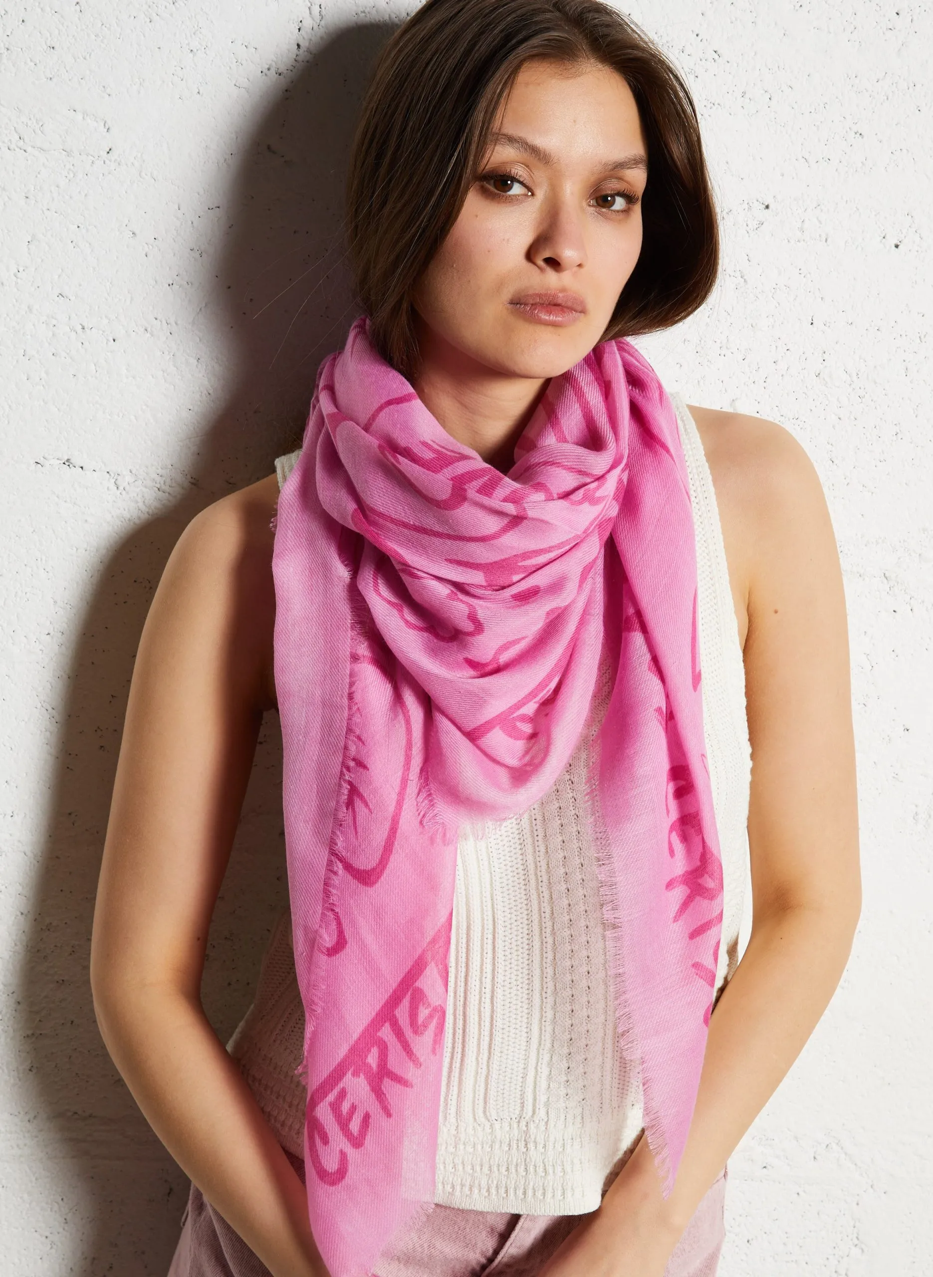 - 86 x 182 cm. Rosa NAIVE