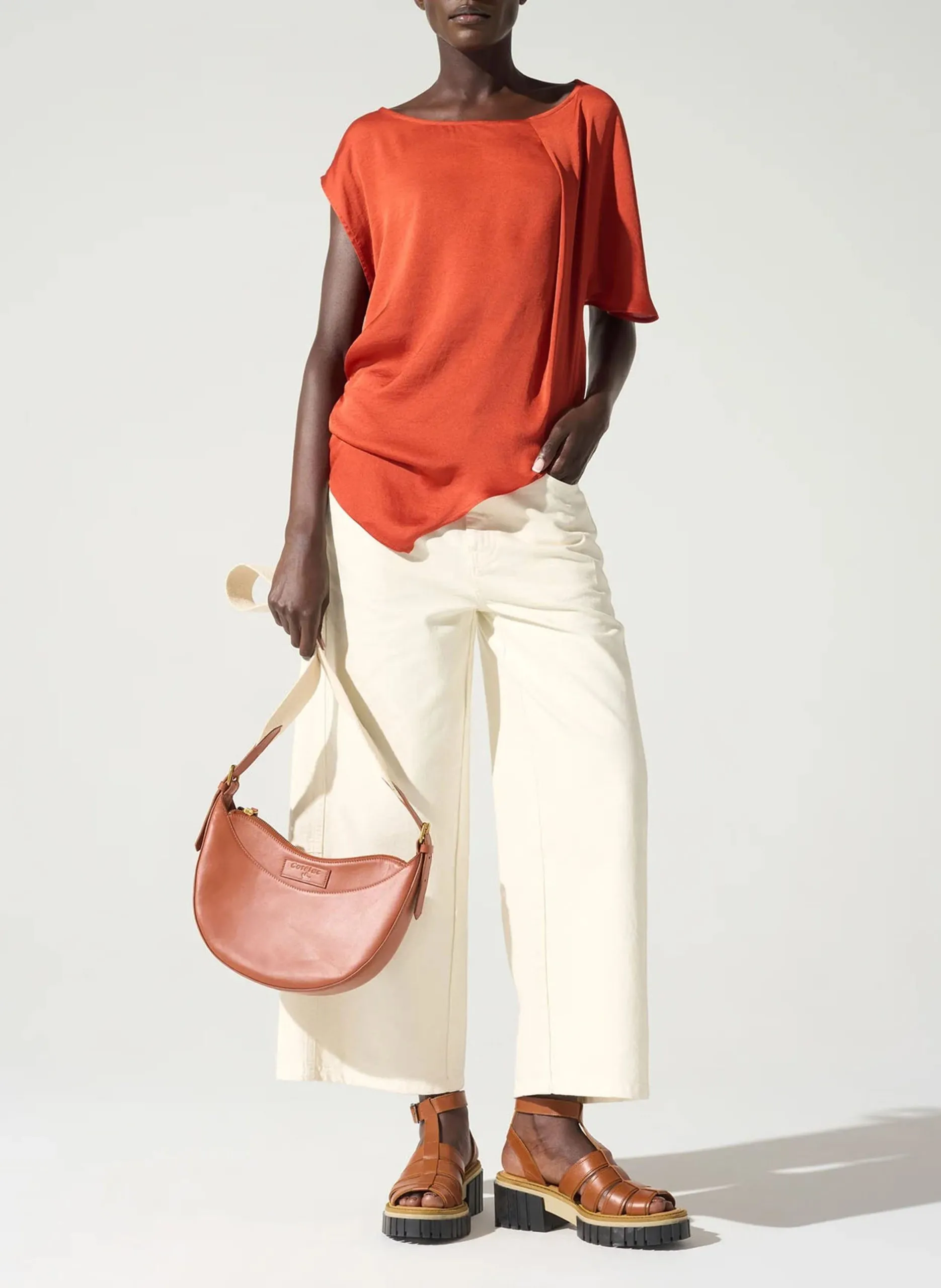 Fließendes asymmetrisches Top Orange