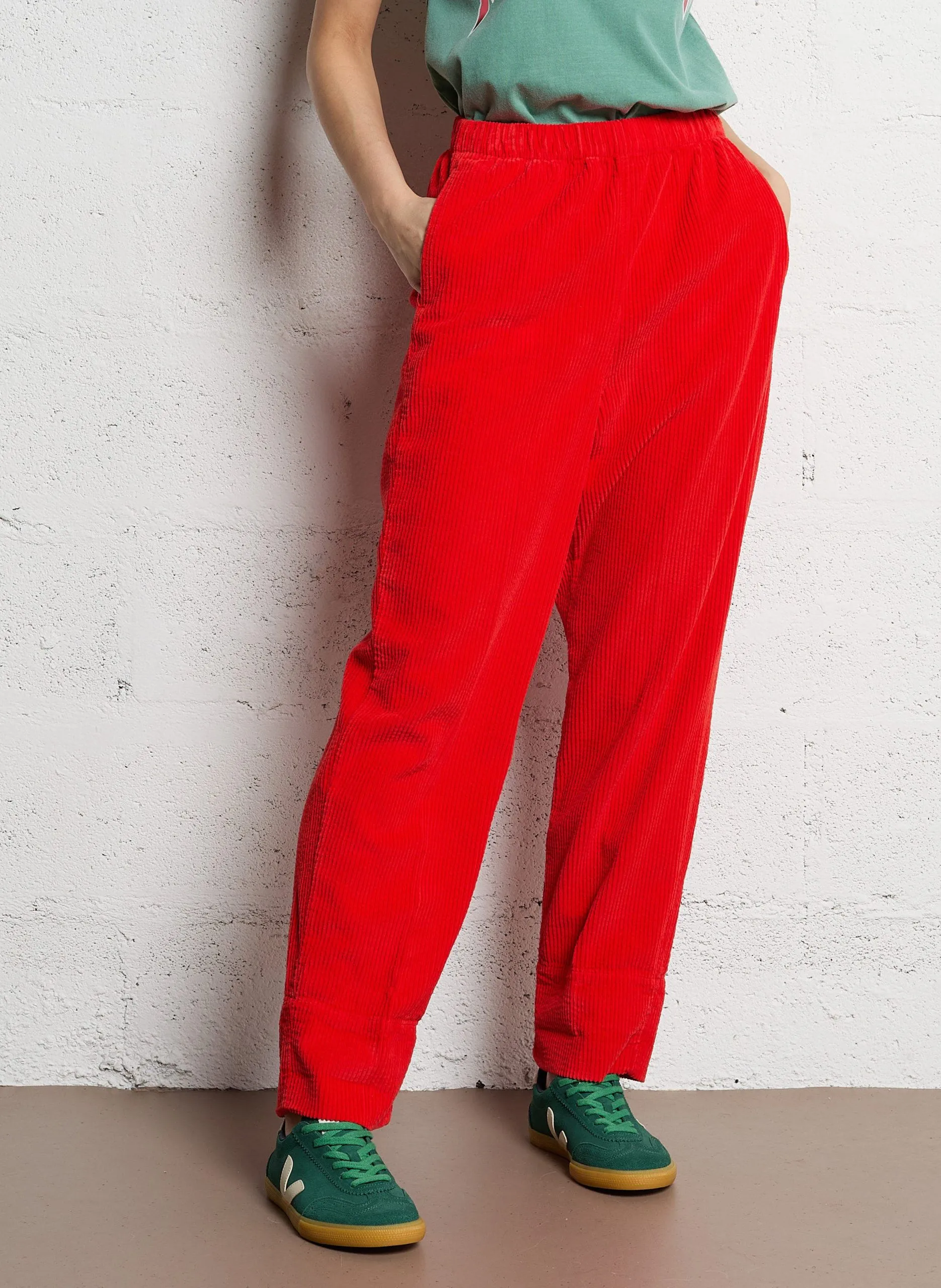 Gerade geschnittene Hose aus Cord und Baumwolle Rot PADOW