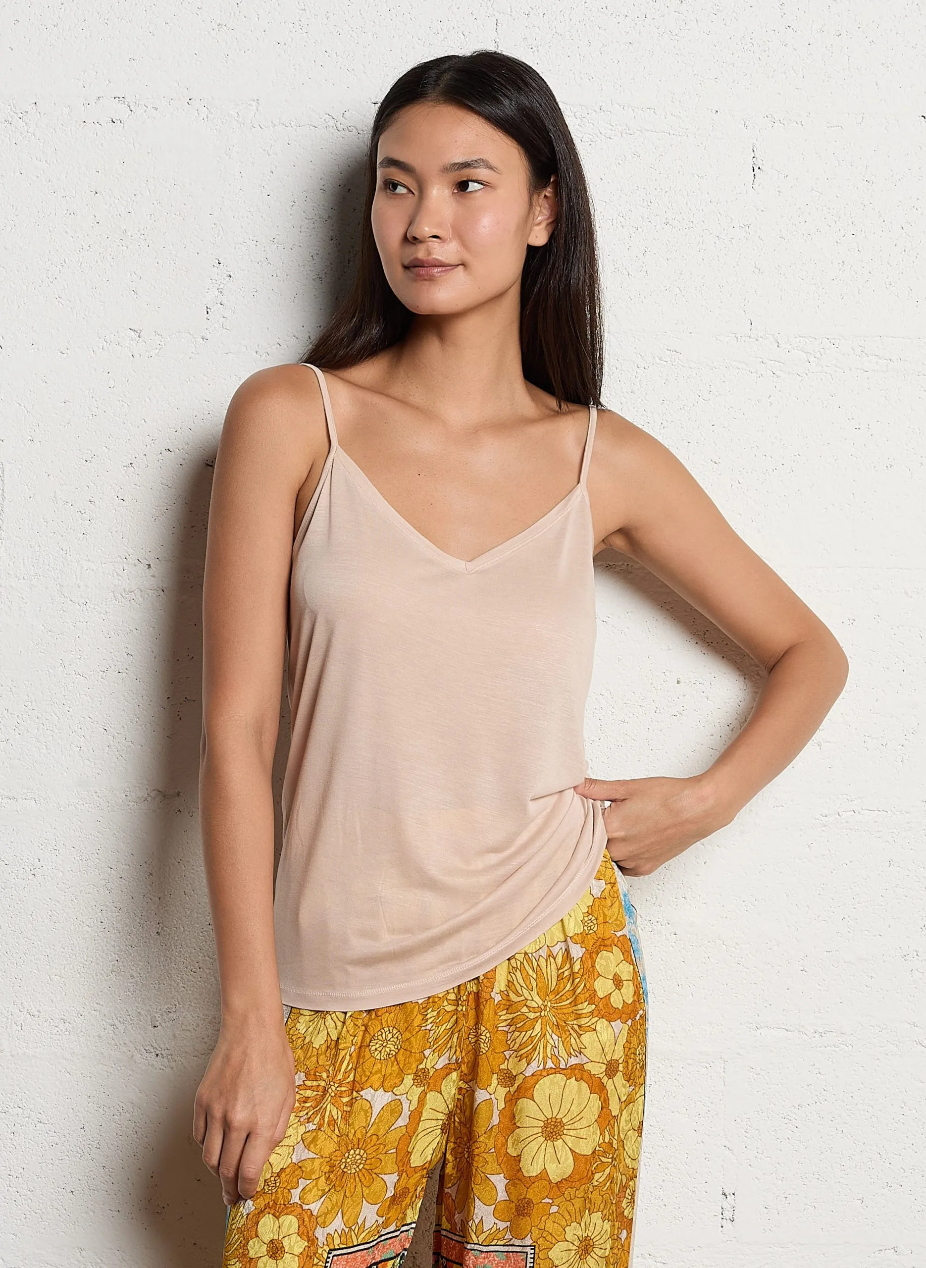 Gerader Tanktop mit V-Ausschnitt Beige