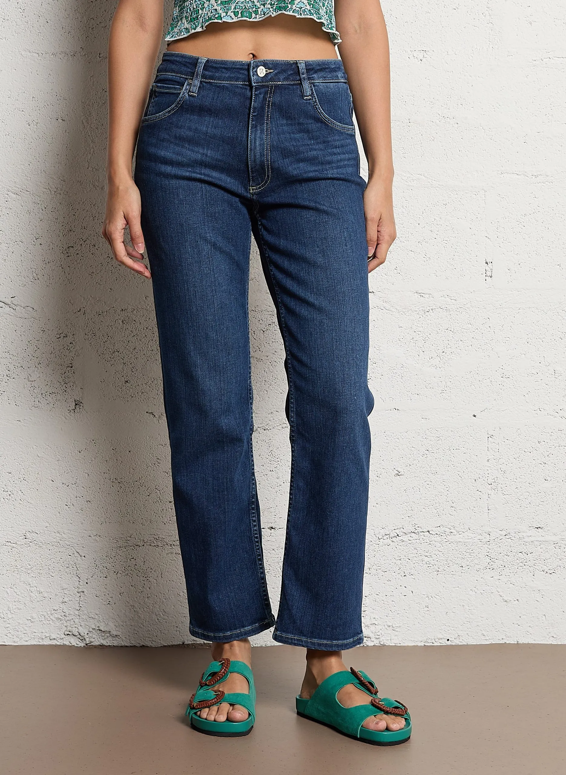 Gerade geschnittene Jeans aus Baumwoll-Mix Jeans ohne Waschung MILA