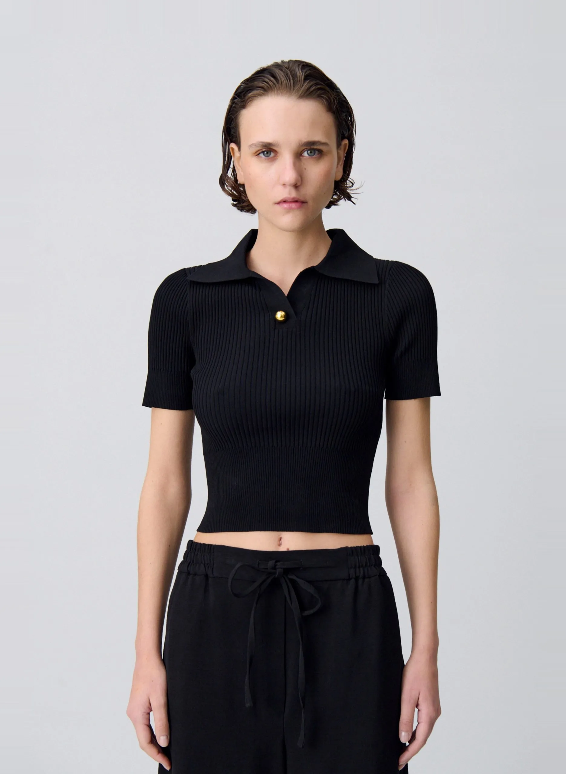 Kurzarm-Feinstricktop Schwarz