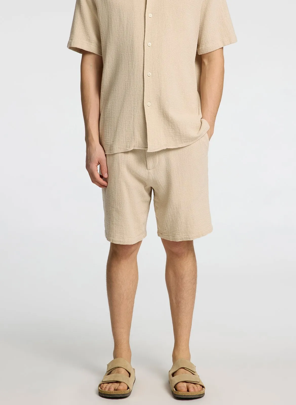 Gerade geschnittene, gestreifte Shorts aus Bio-Baumwolle Beige BRODY