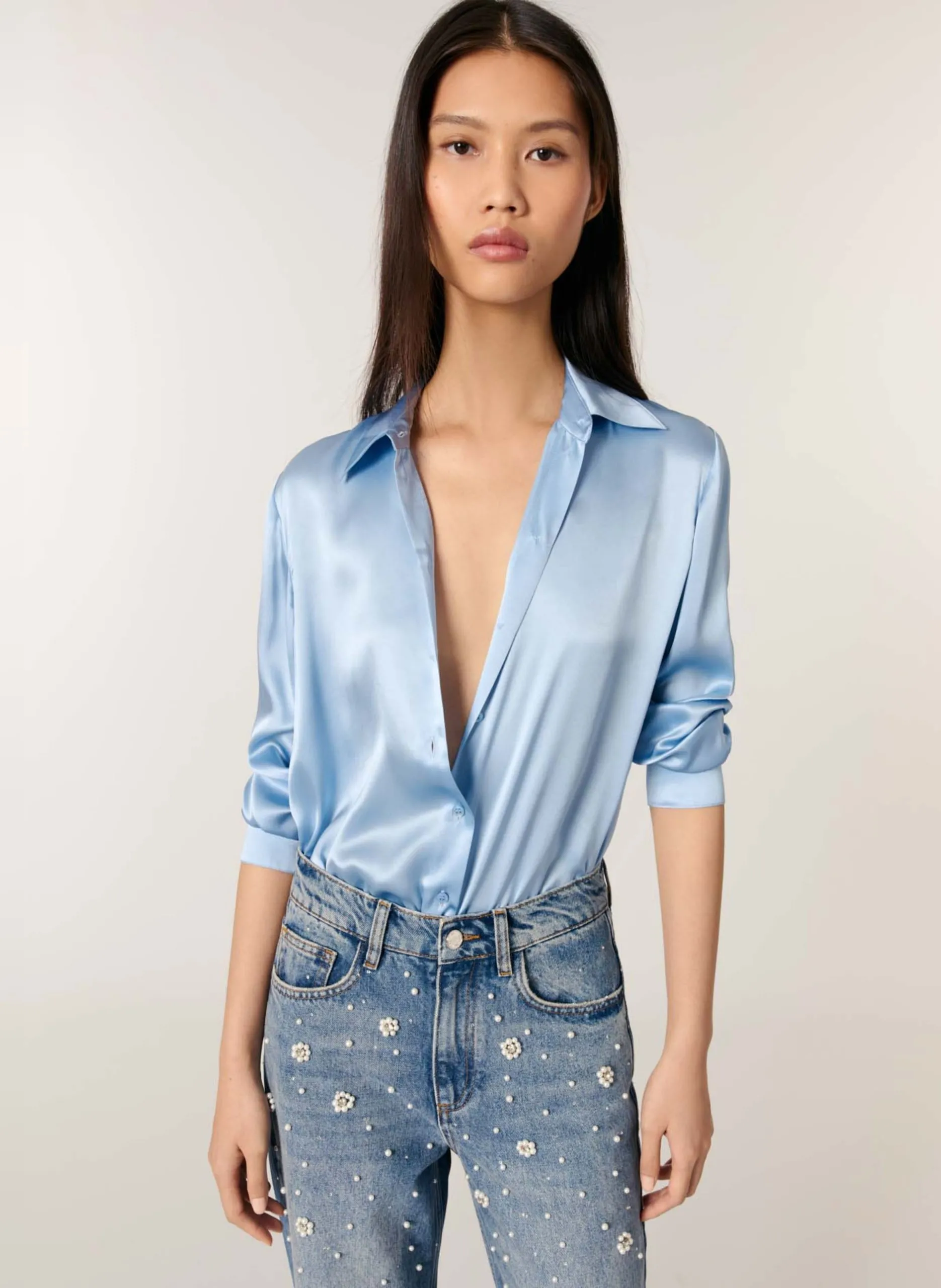 Gerade geschnittenes Seidenhemd mit klassischem Kragen Blau