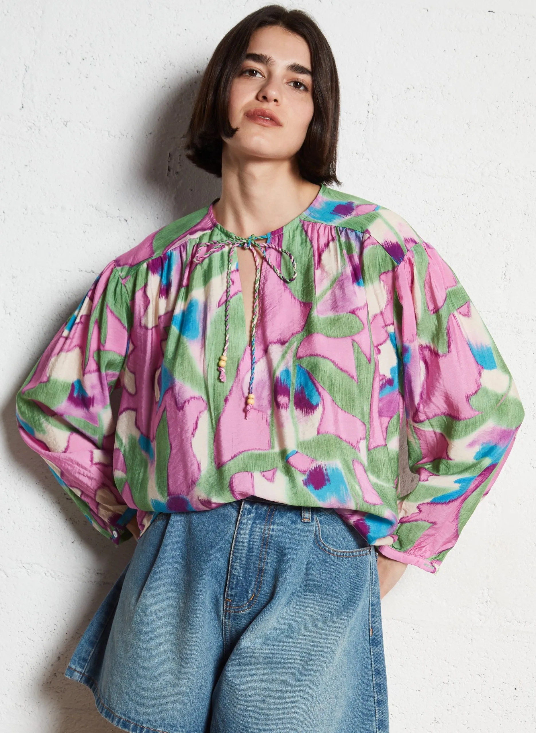 Weite Bluse mit Print Rosa