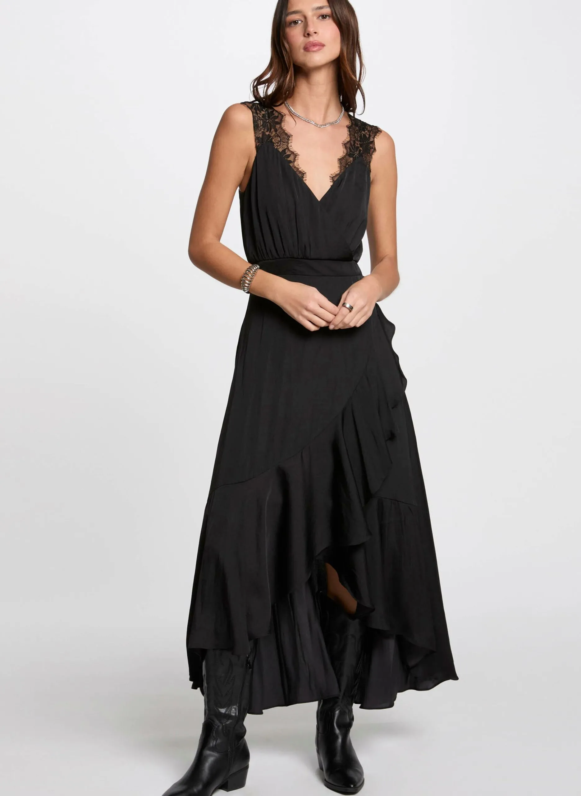 Asymmetrisches Kleid mit V-Ausschnitt Braun 251-RORLA