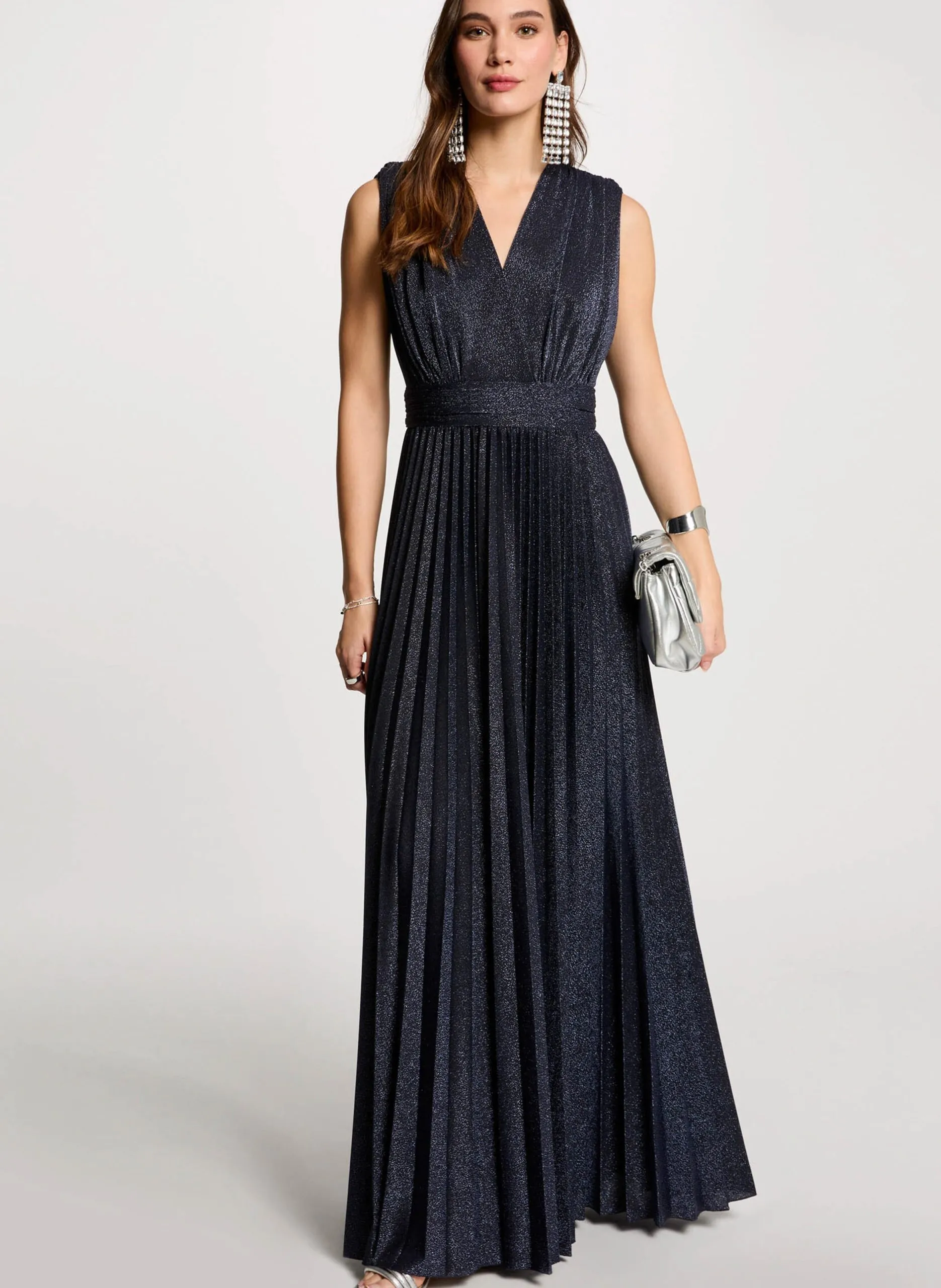 Langes Kleid mit V-Ausschnitt Schwarz 251-REINE1