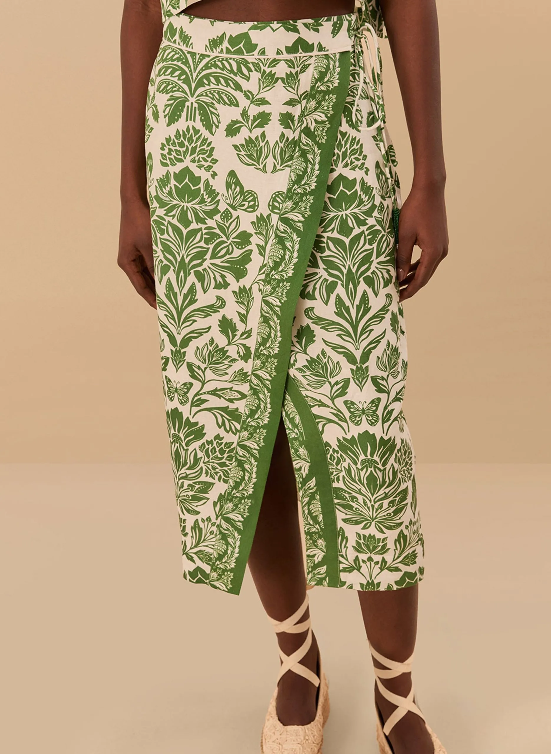 Midi-Rock aus bedruckter Leinenmischung Grun