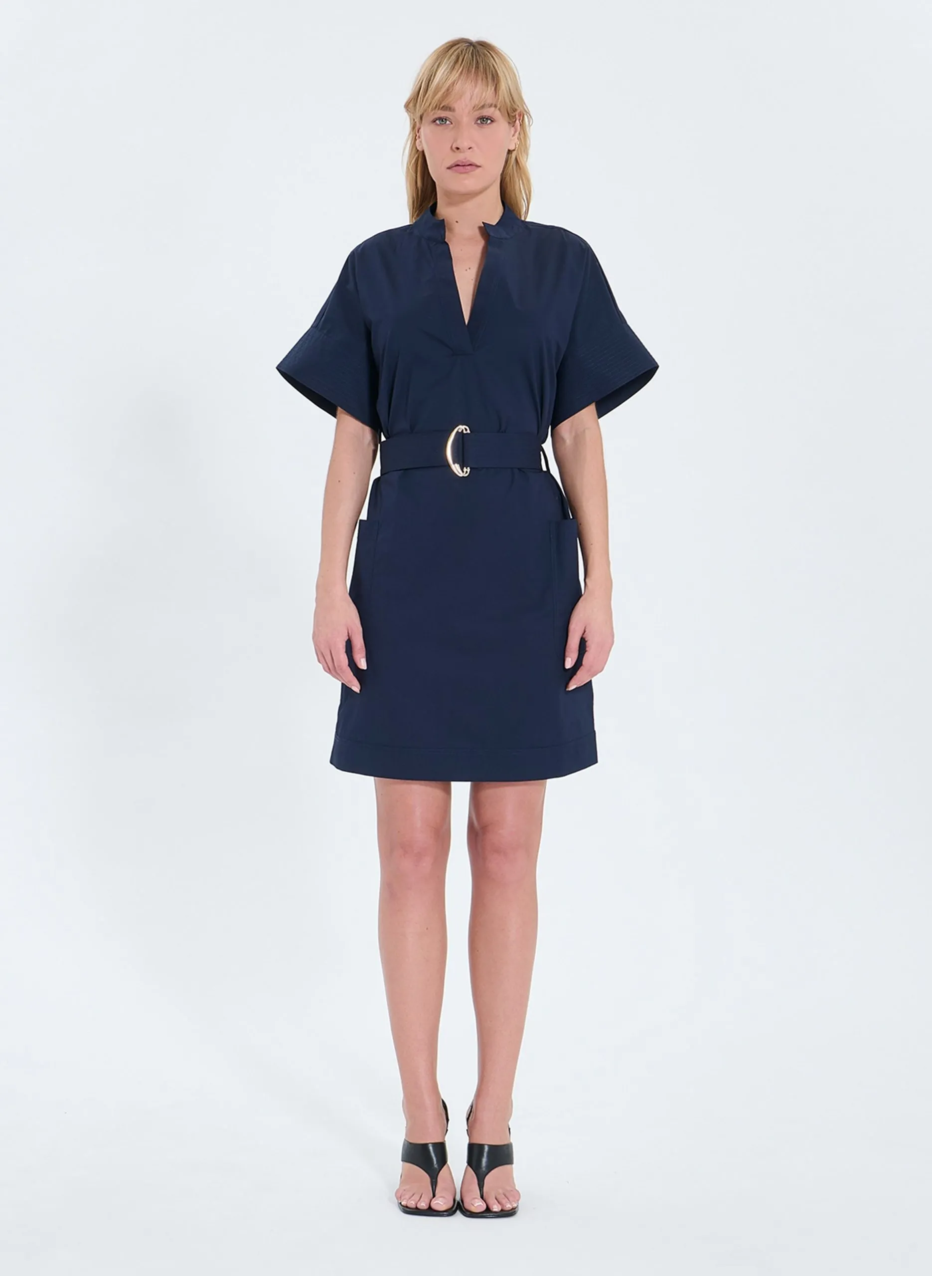 - Schmale Träger zum Binden - Ringerrücken - Weiter Schnitt - Raffung - 100 % Baumwolle - Gefüttert - Rückenhöhe: 94 cm. Blau RYSIS