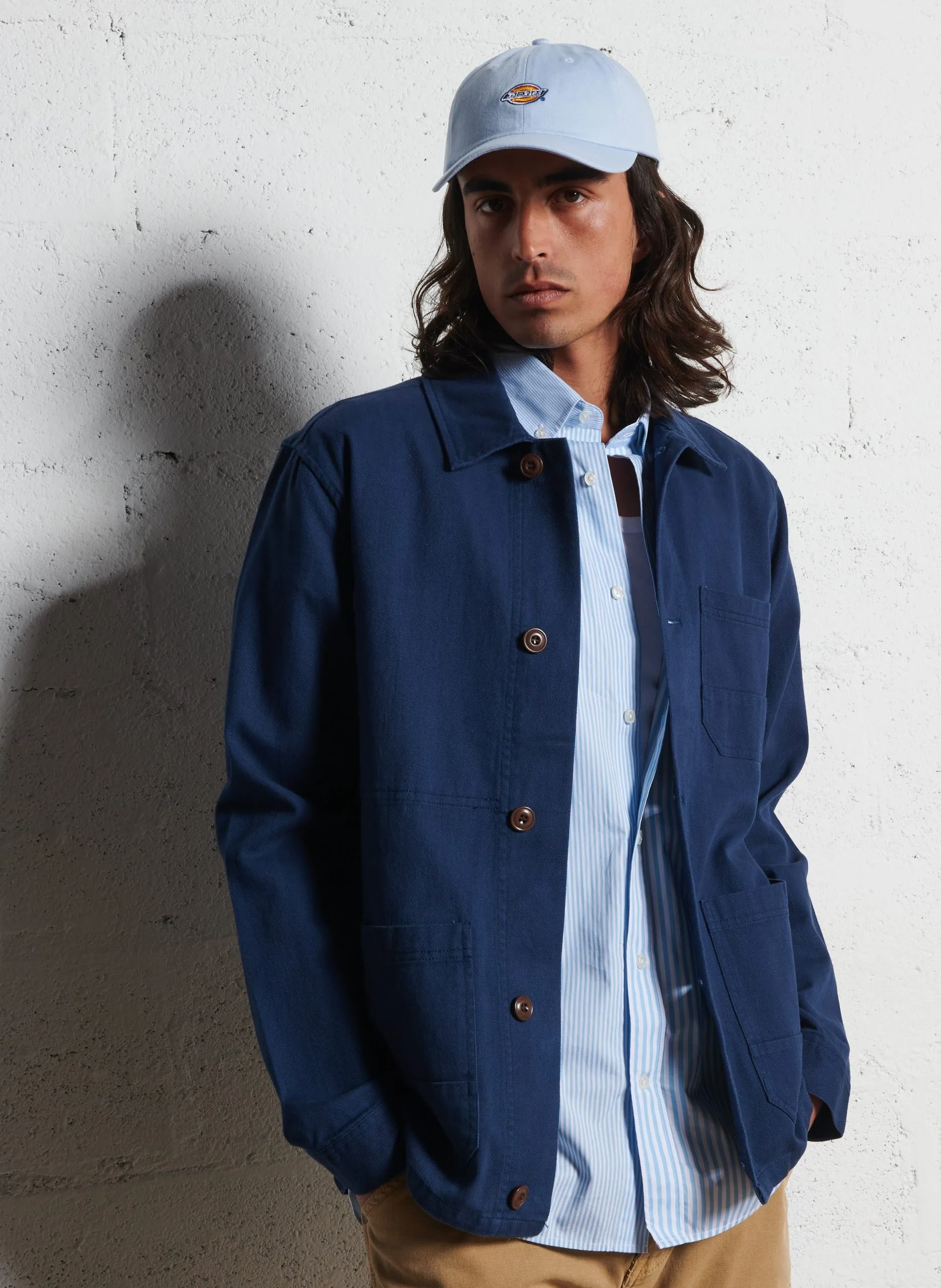 Gerade geschnittene Baumwolljacke mit klassischem Kragen Blau TANEL