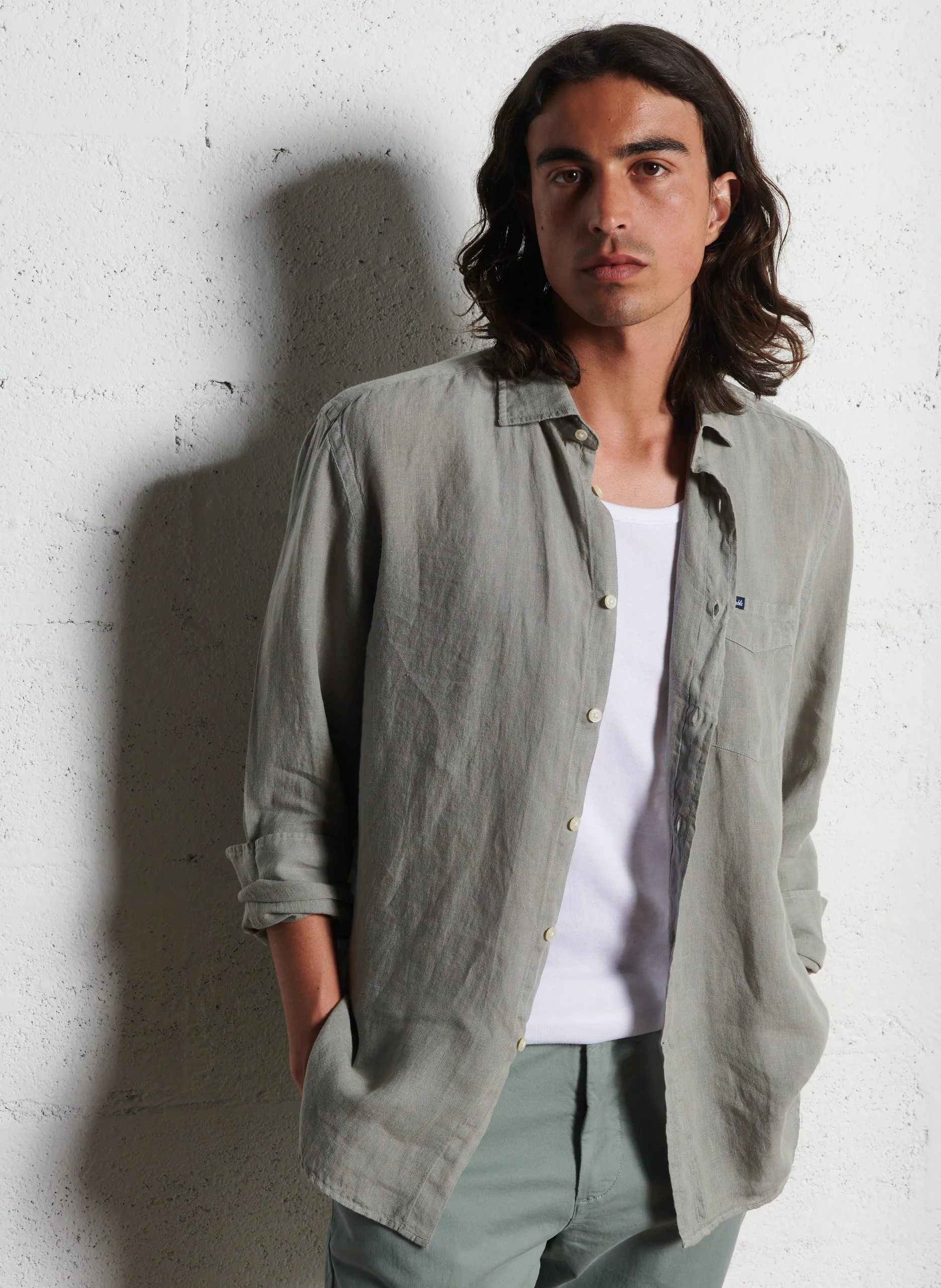 Klassisches Leinenhemd mit Kragen Grun