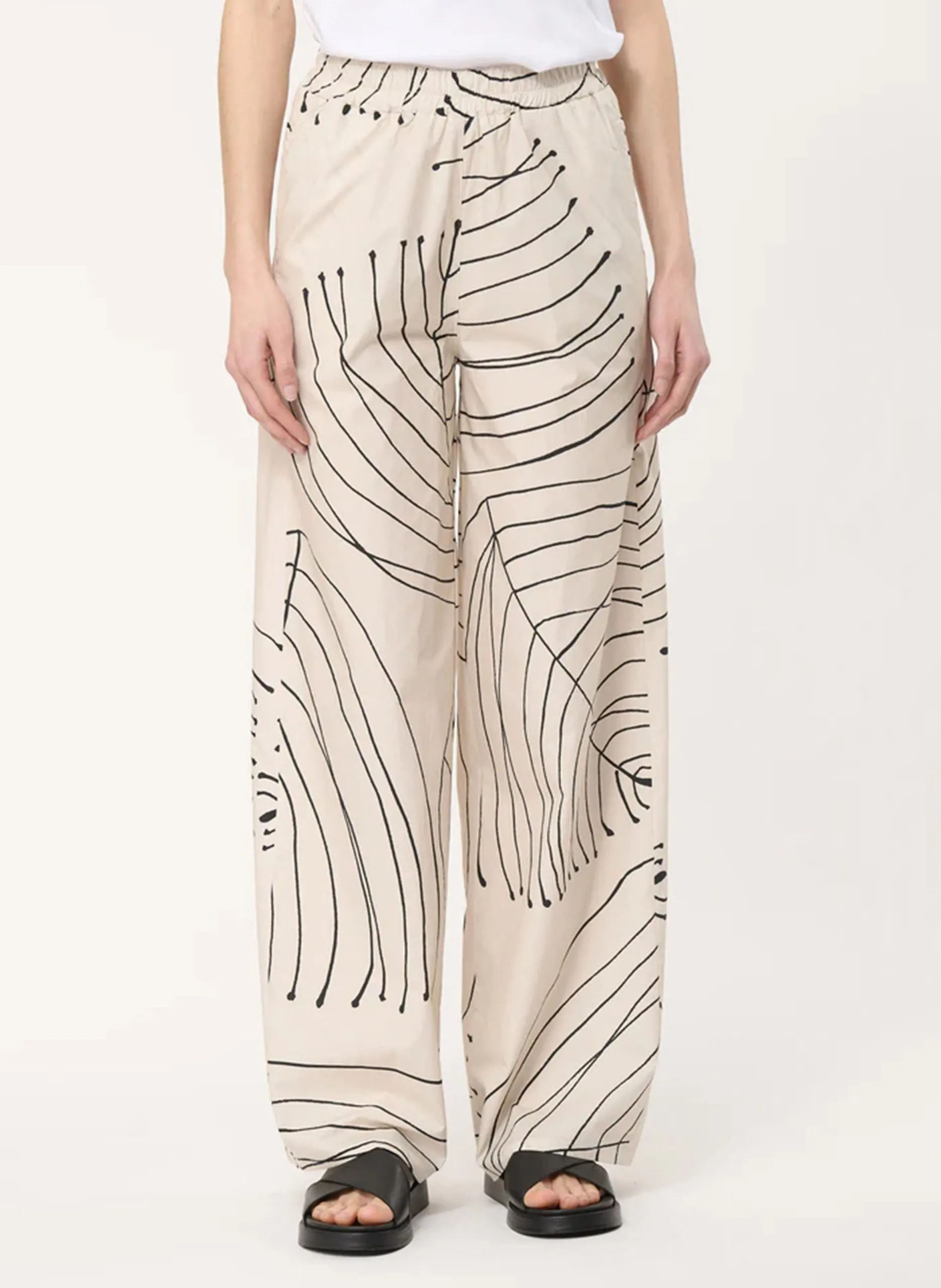 Gerade geschnittene Hose mit hohem Bund und Print Weiss