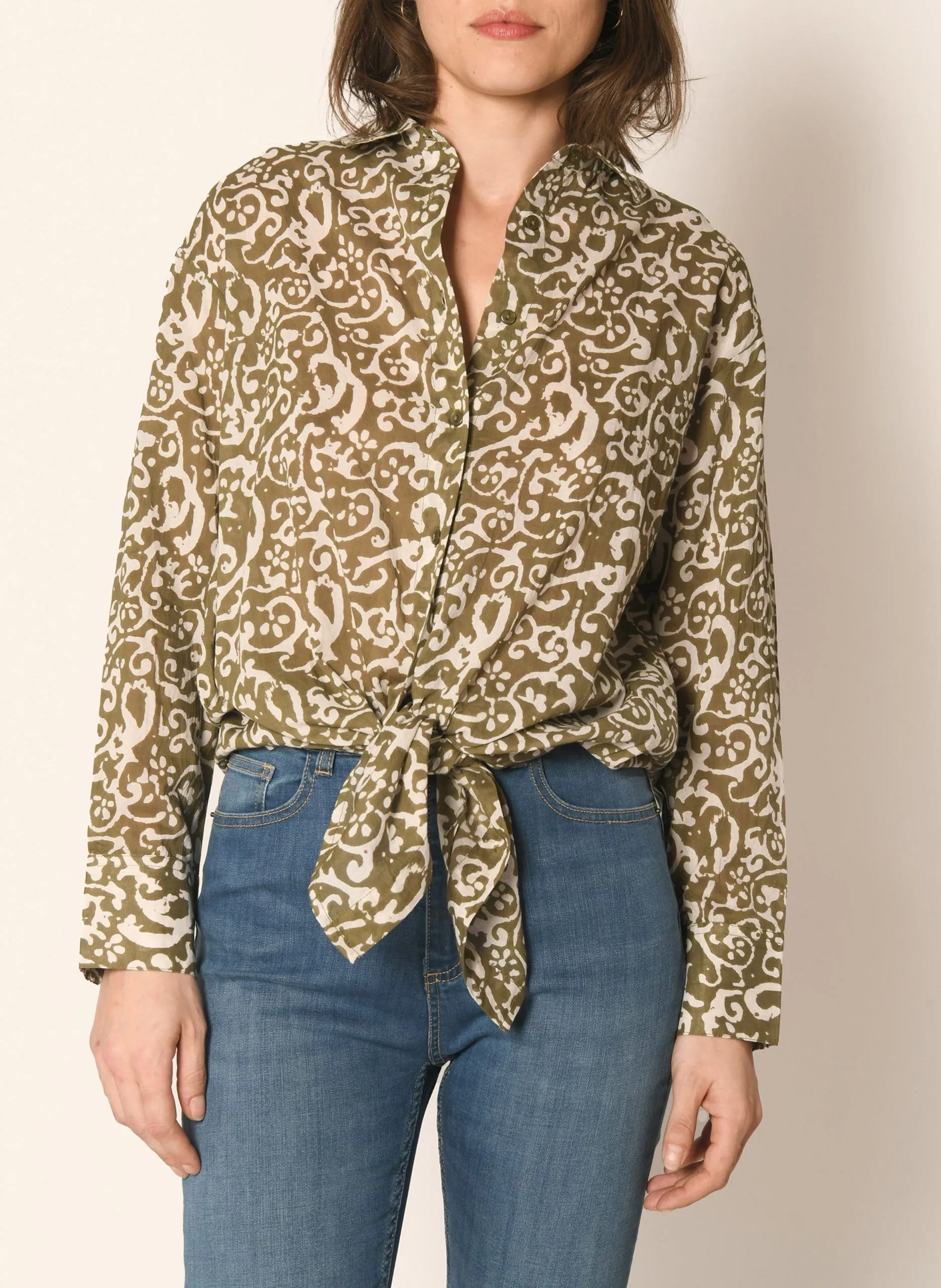 Weite Hemdblusenkleid mit Muster Khaki MULHOUSE