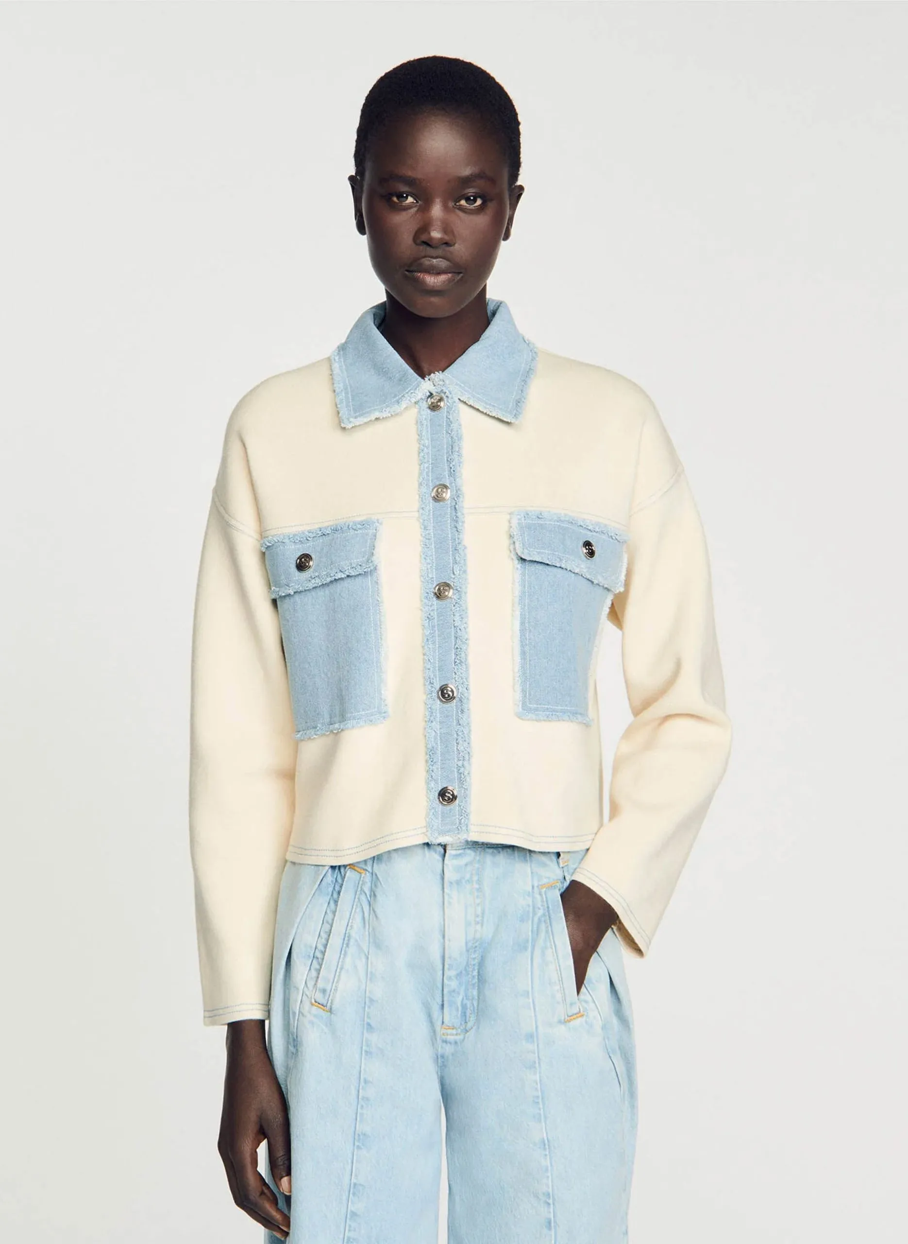 Oversize-Cardigan aus Material-Mix mit klassischem Kragen Weiss