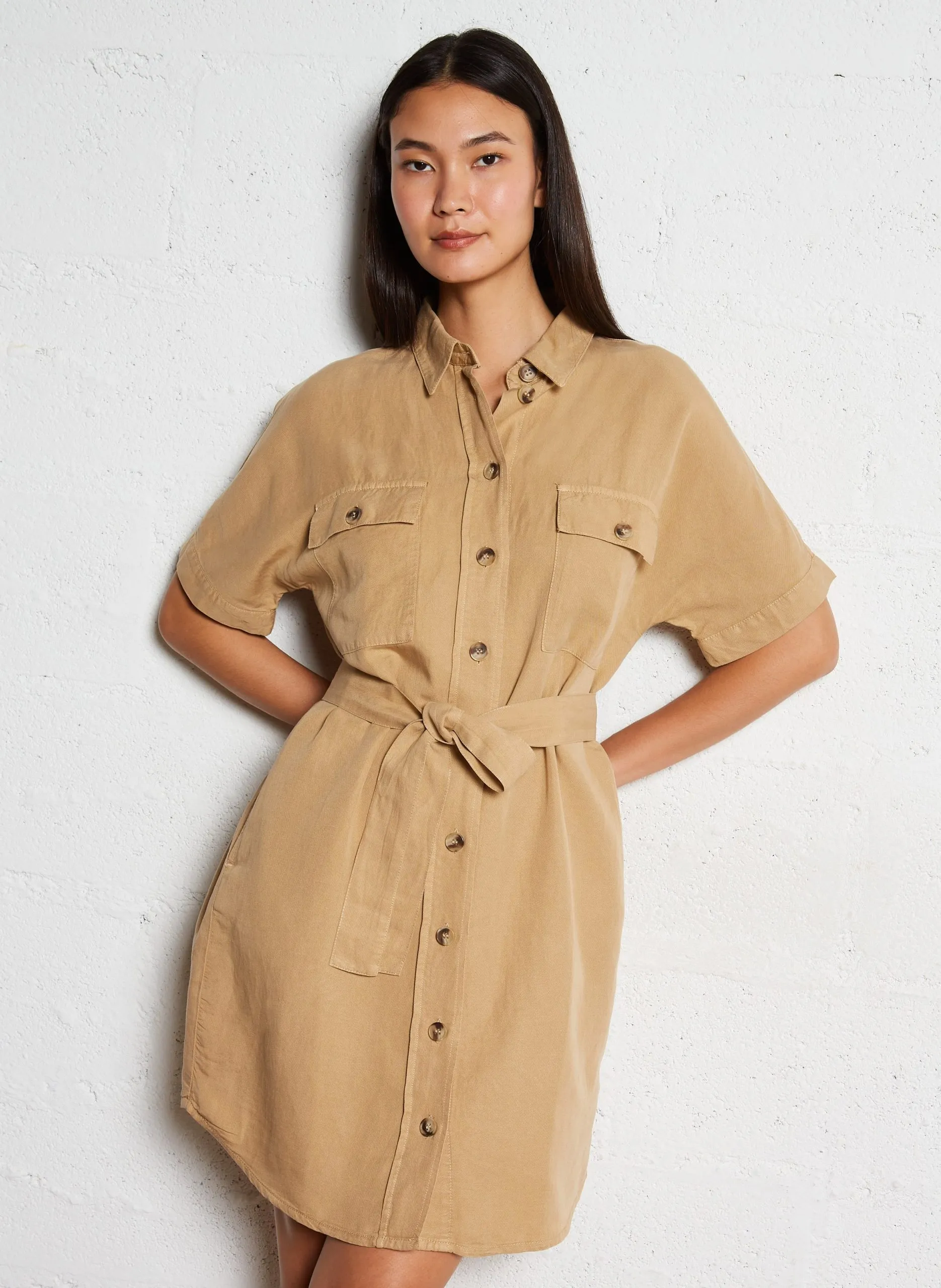 Weit geschnittenes Hemdblusenkleid Beige LAYA