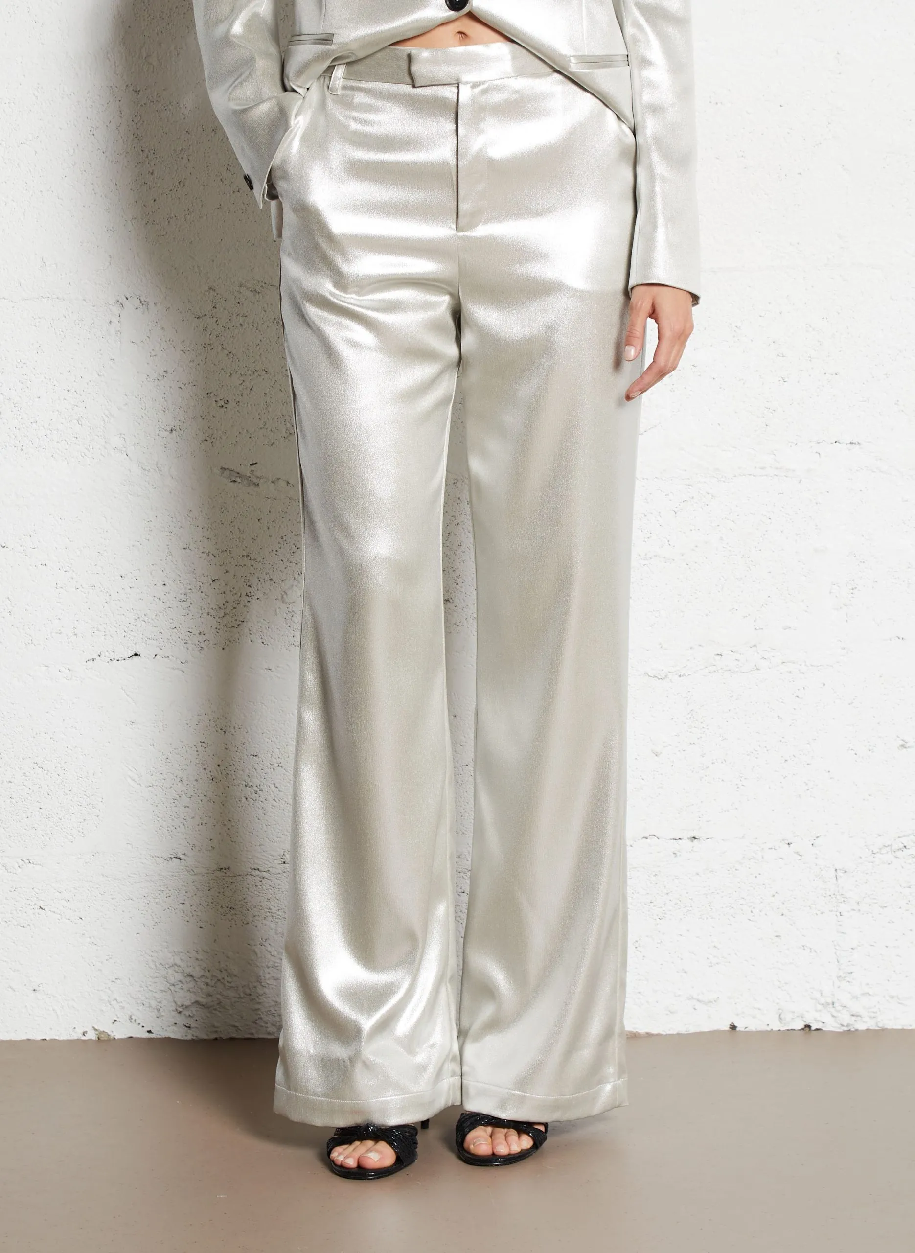 Weite Hose in Metallic-Optik Golden