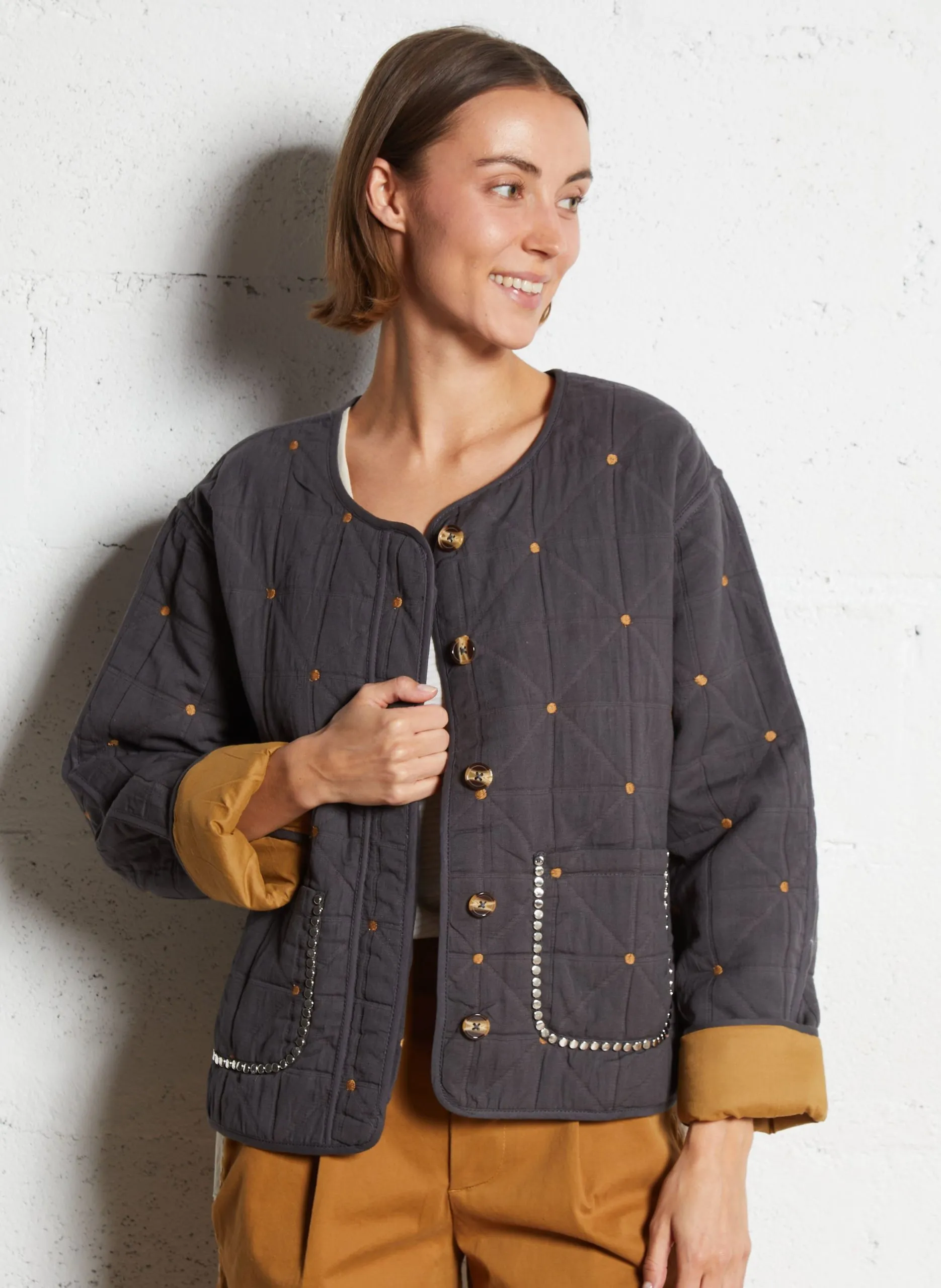 Gerader Bomber aus bestickter Baumwolle Grau VAHALA