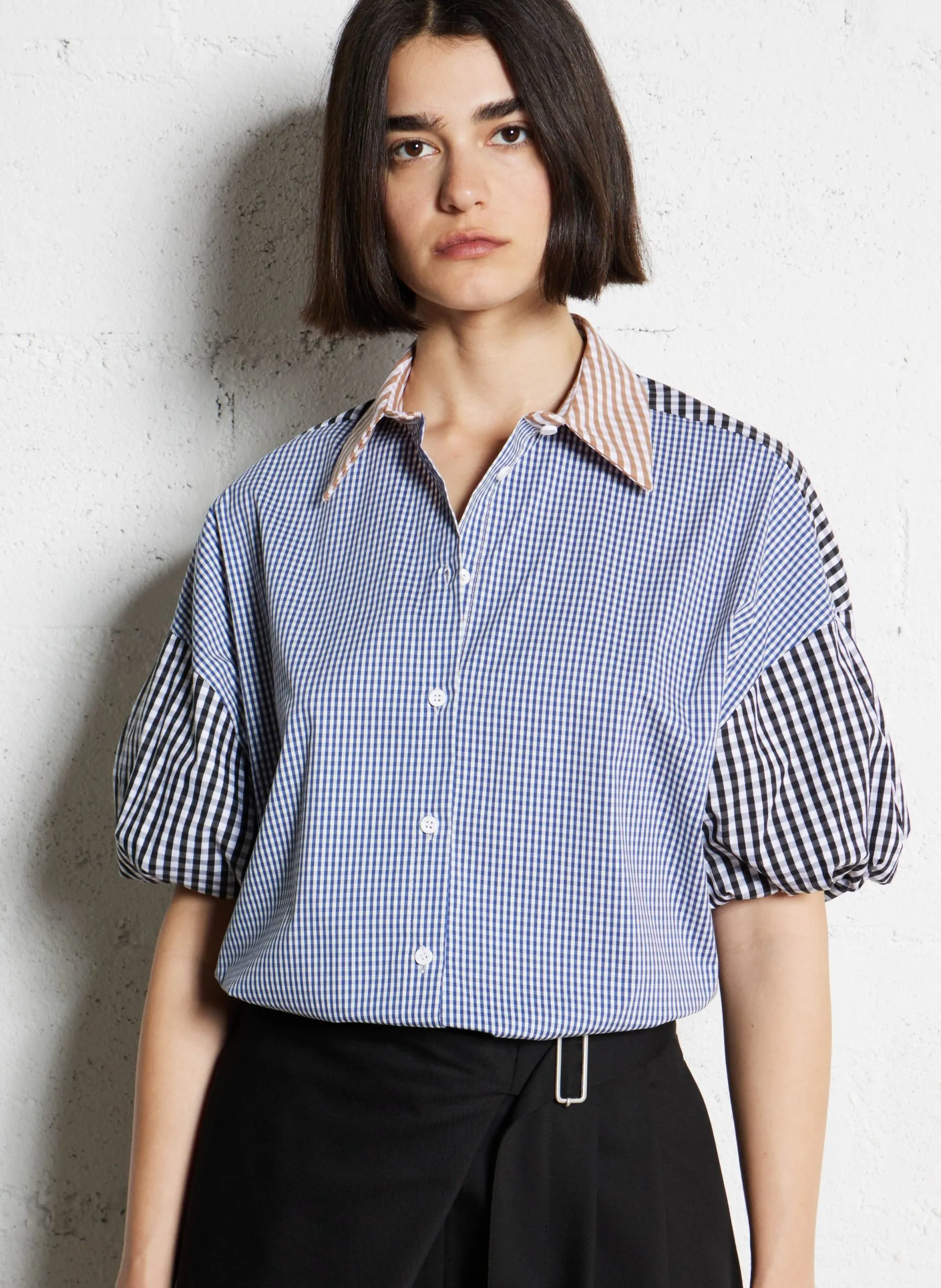 Weite Bluse aus Baumwoll-Mix mit klassischem Kragen Mehrfarbig