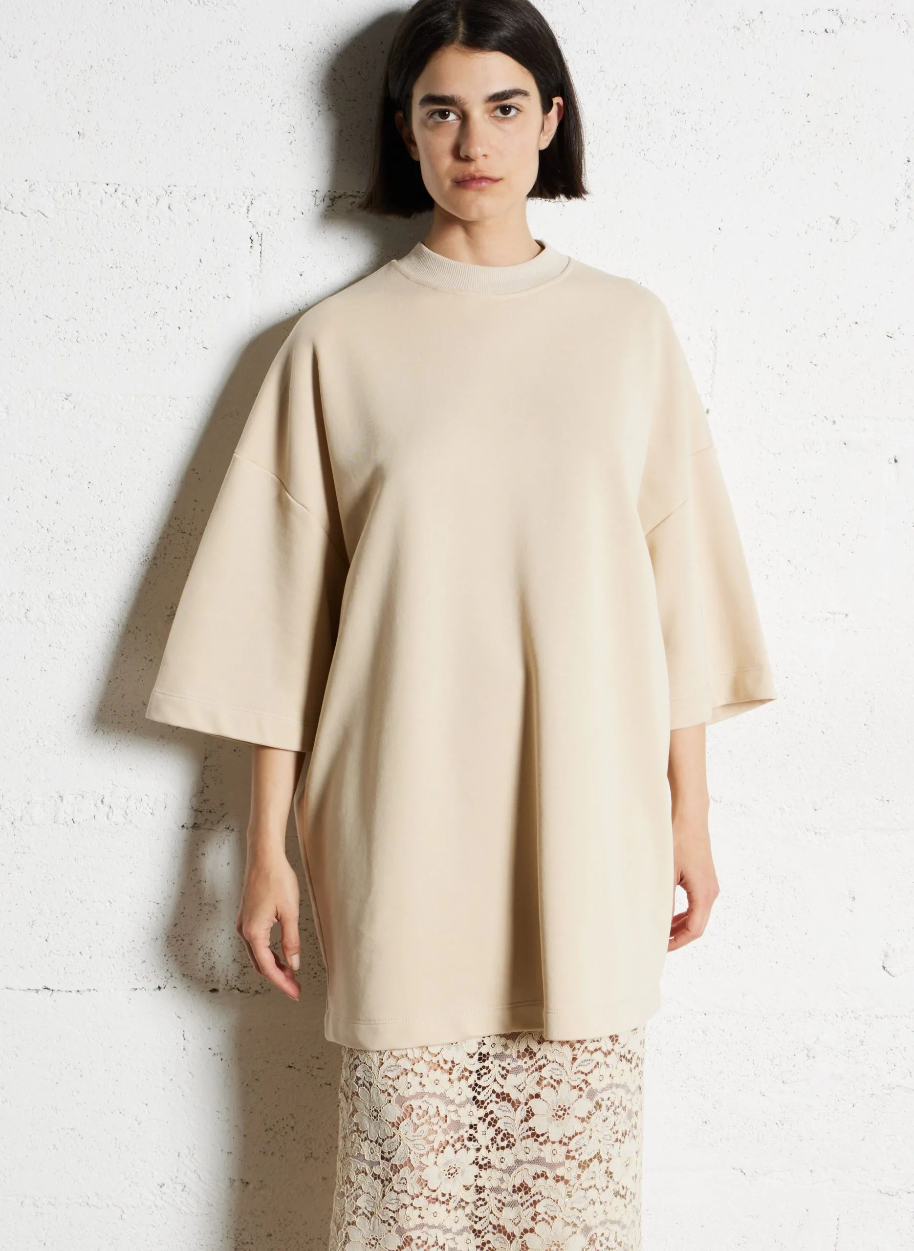 T-Shirt-Kleid mit Rundhalsausschnitt aus Baumwollmischung Beige