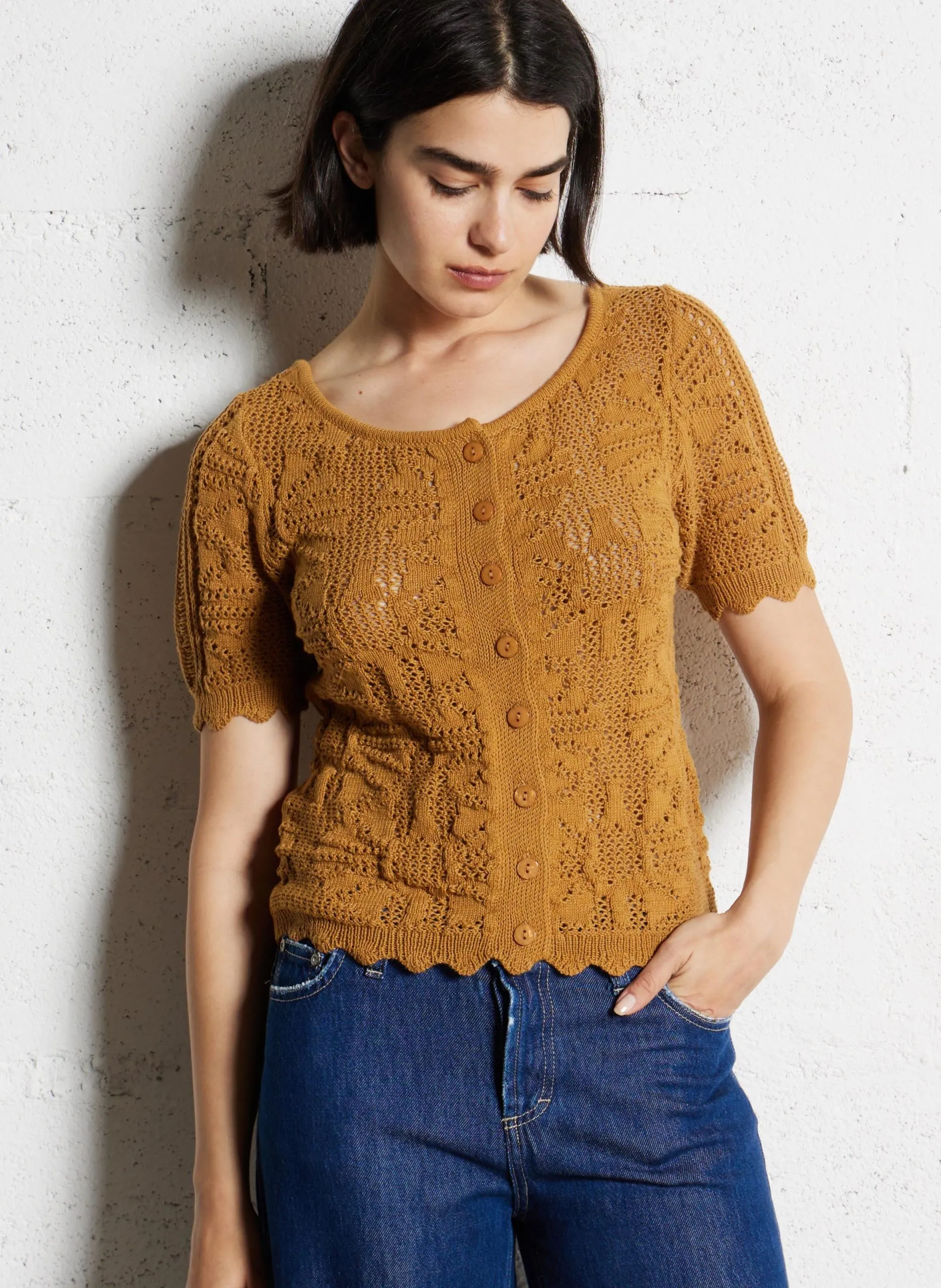 Ärmellose gerade geschnittene Spitzenweste Braun