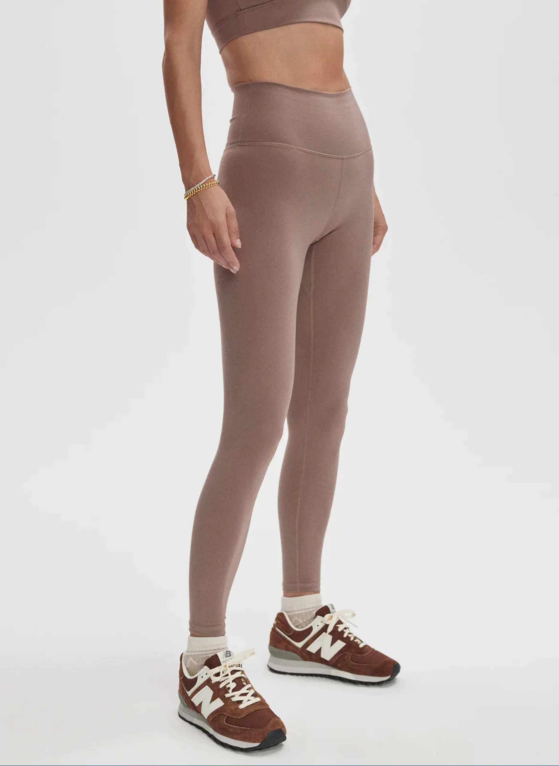 Base City - Sport-Leggings Braun
