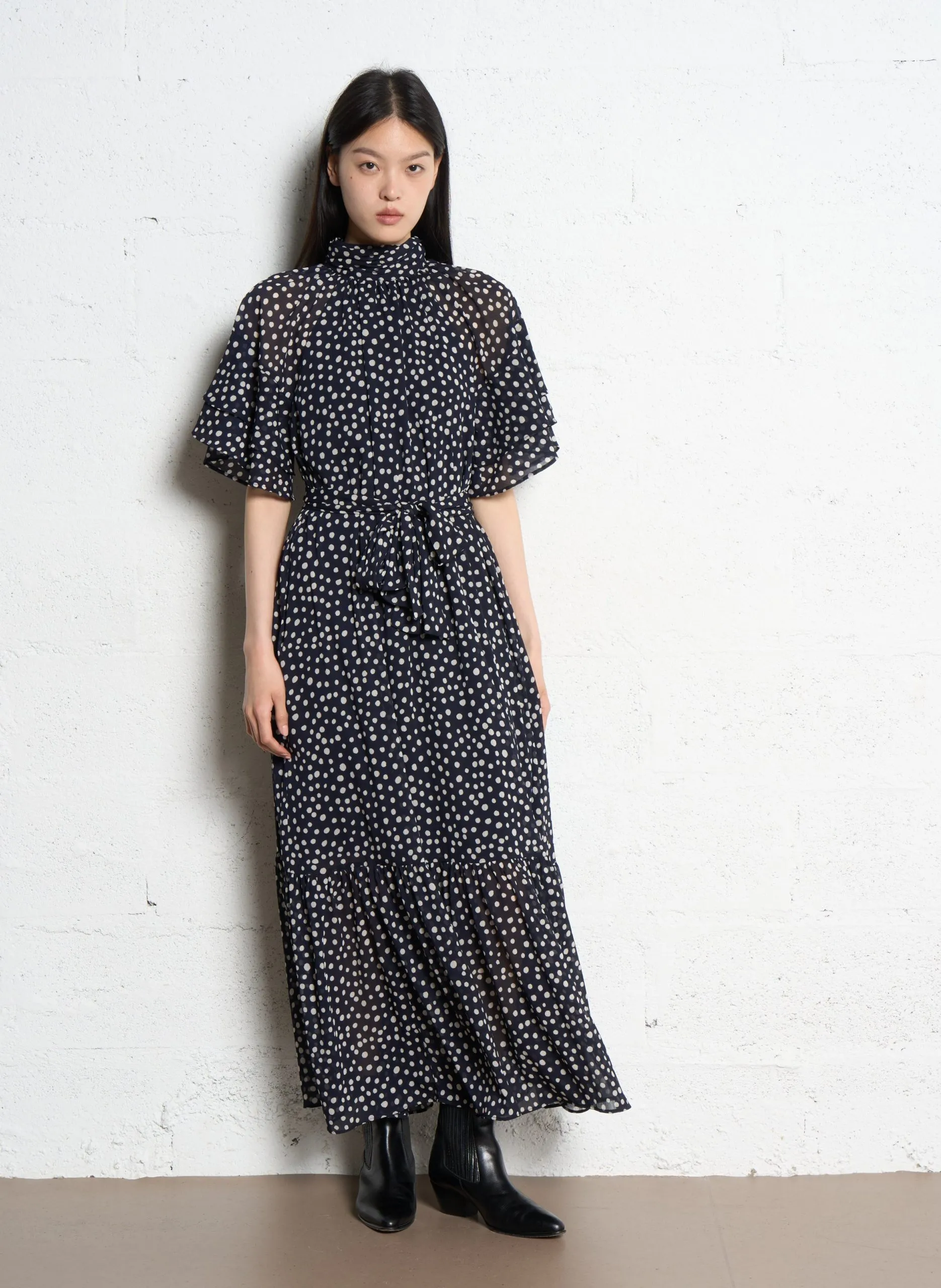 Langarm Maxikleid mit Stehkragen und Punkten Blau