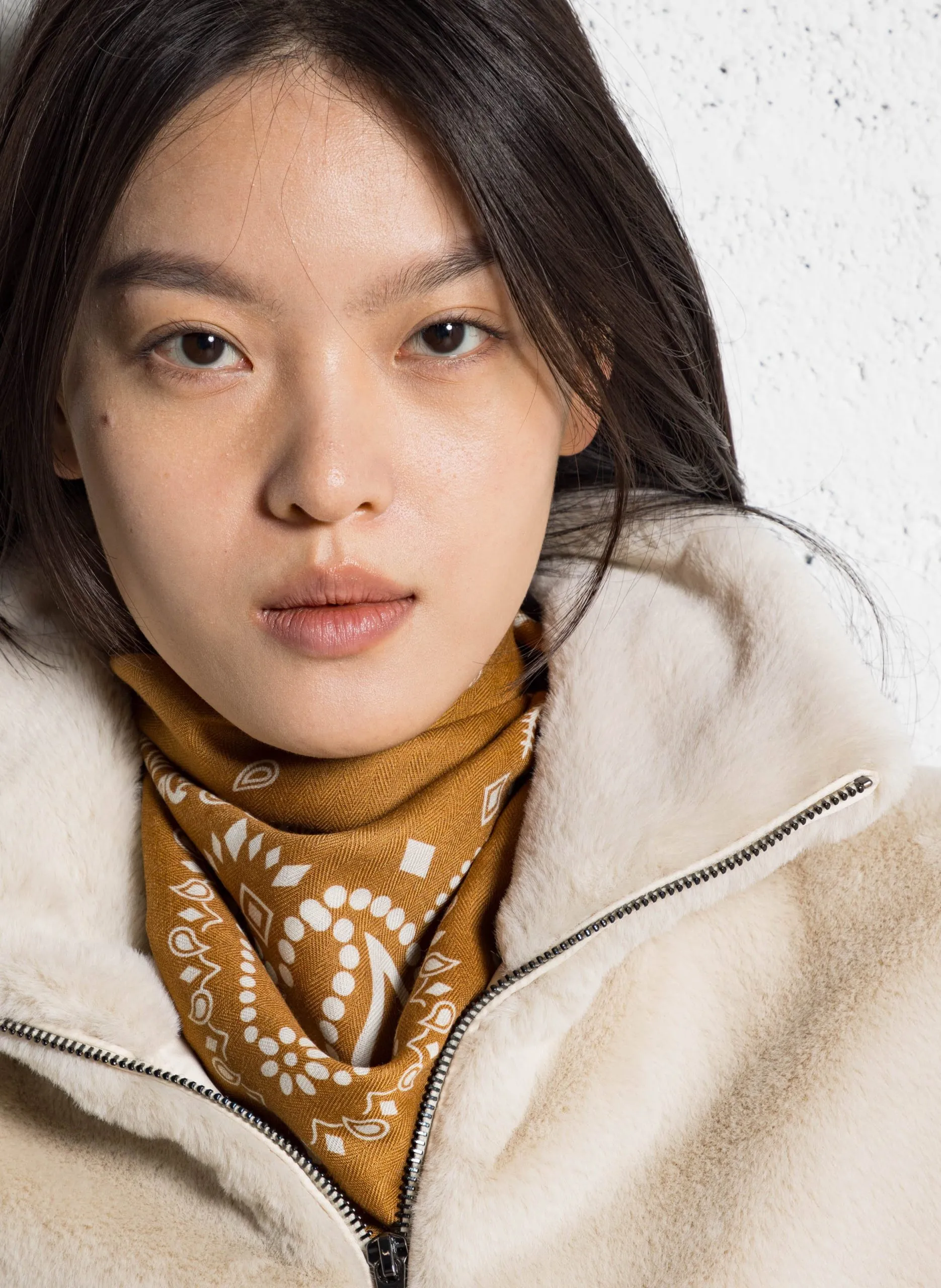 - 86 x 182 cm. Orange AURA