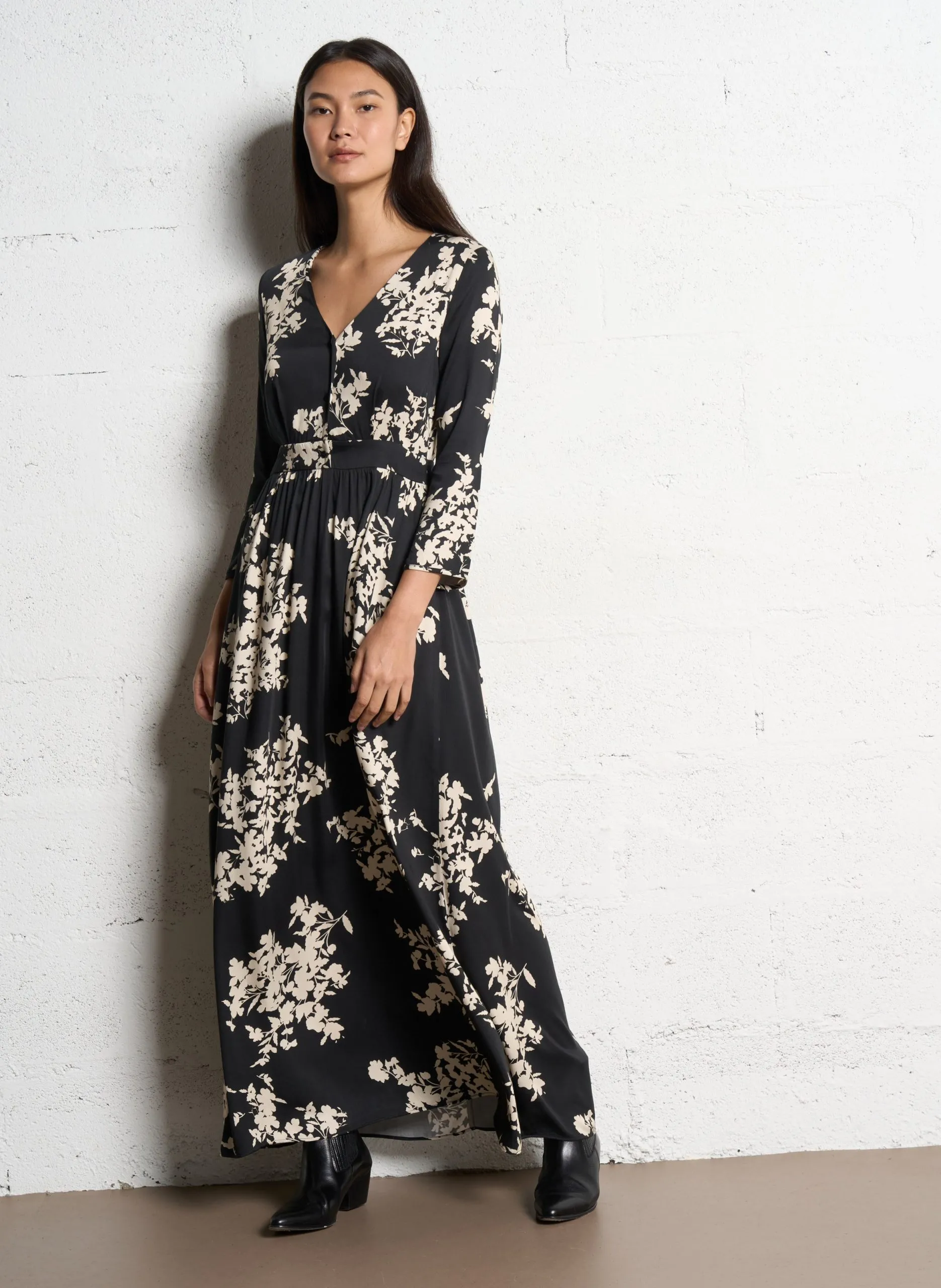 Knielanges Kleid Schwarz