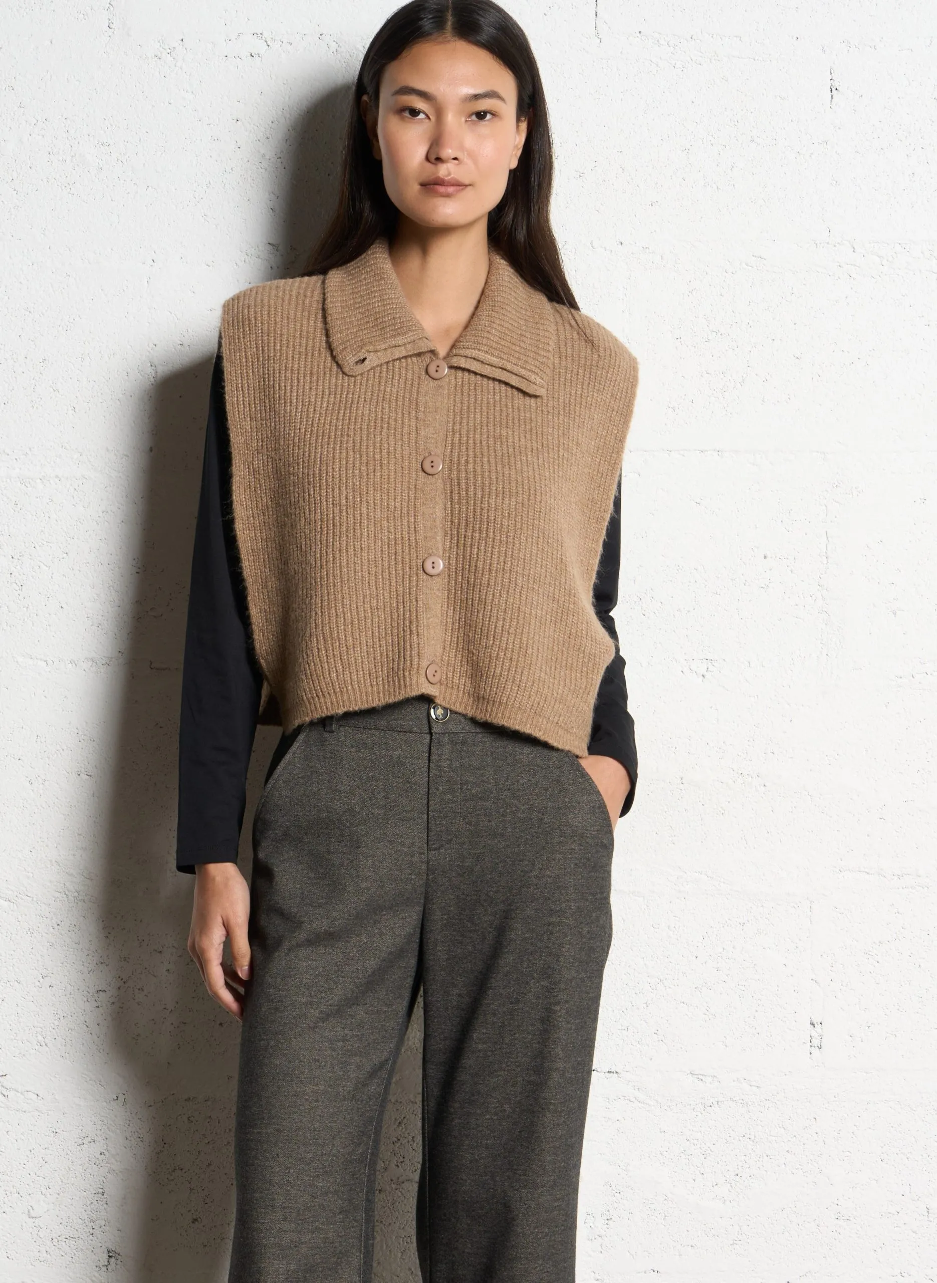 Ärmellose grob gestrickte Strickweste Braun ANGIE