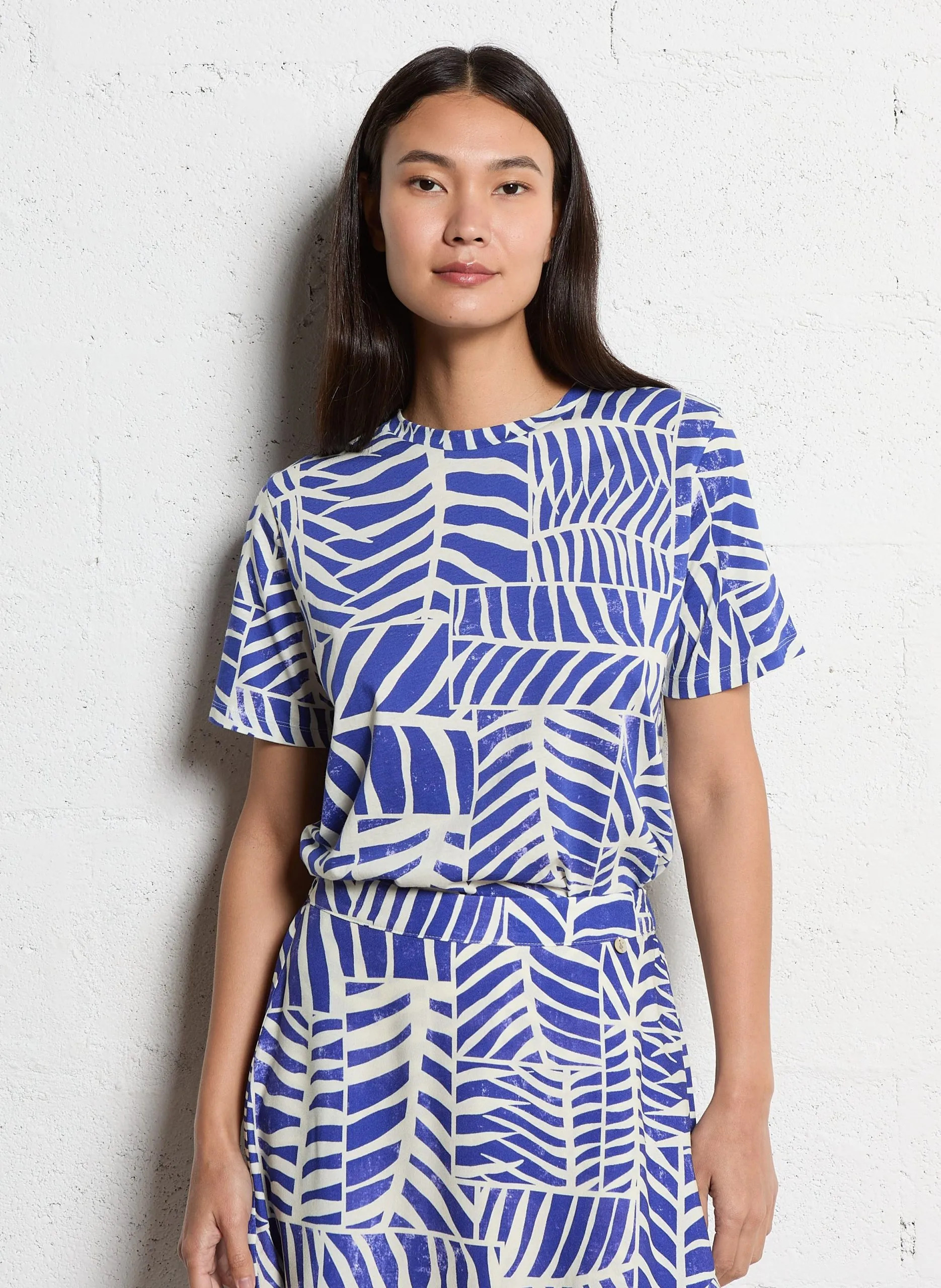 T-Shirt mit V-Ausschnitt Blau