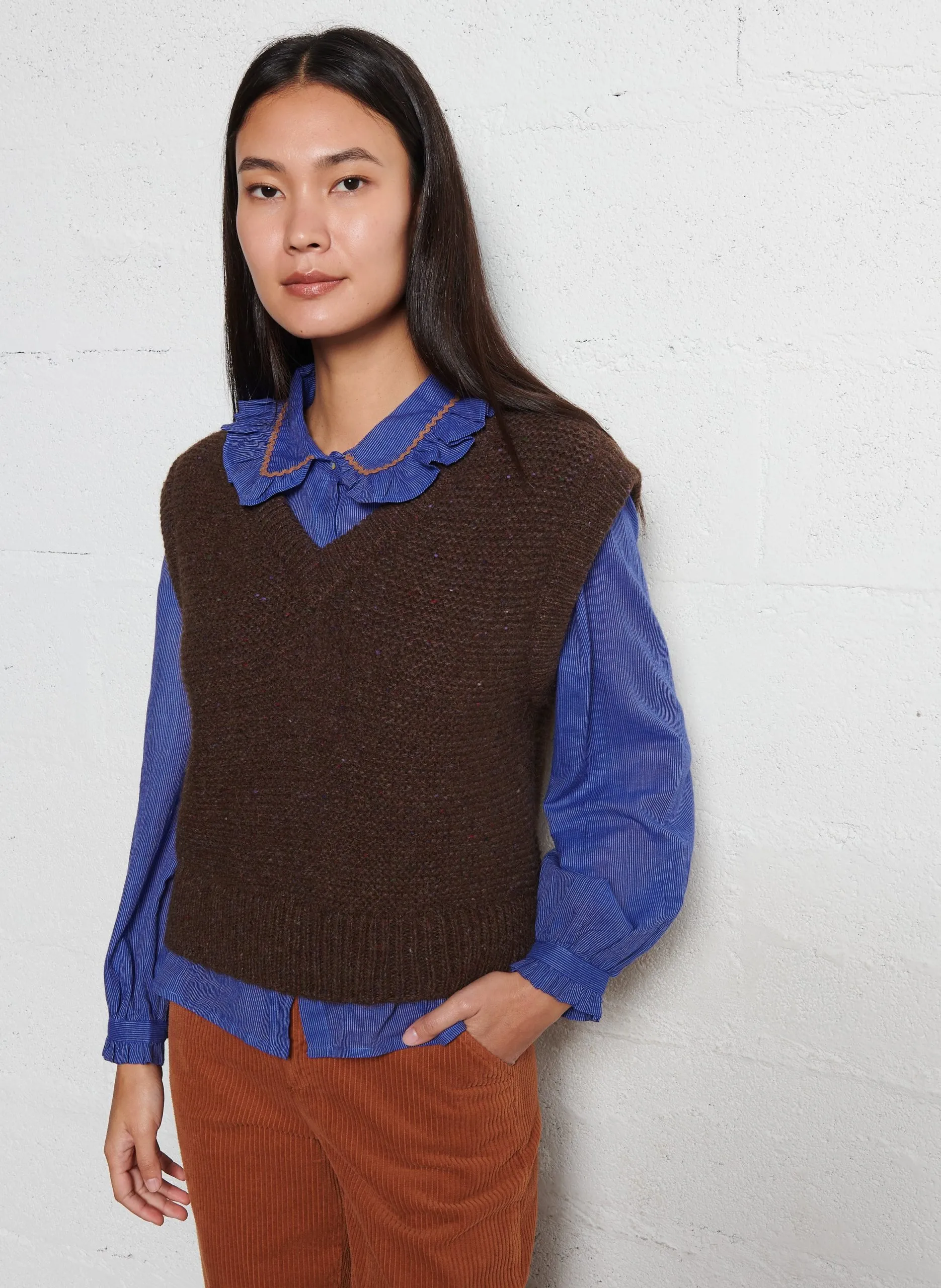 Pullunder aus Wollmix mit V-Ausschnitt Braun COCOON