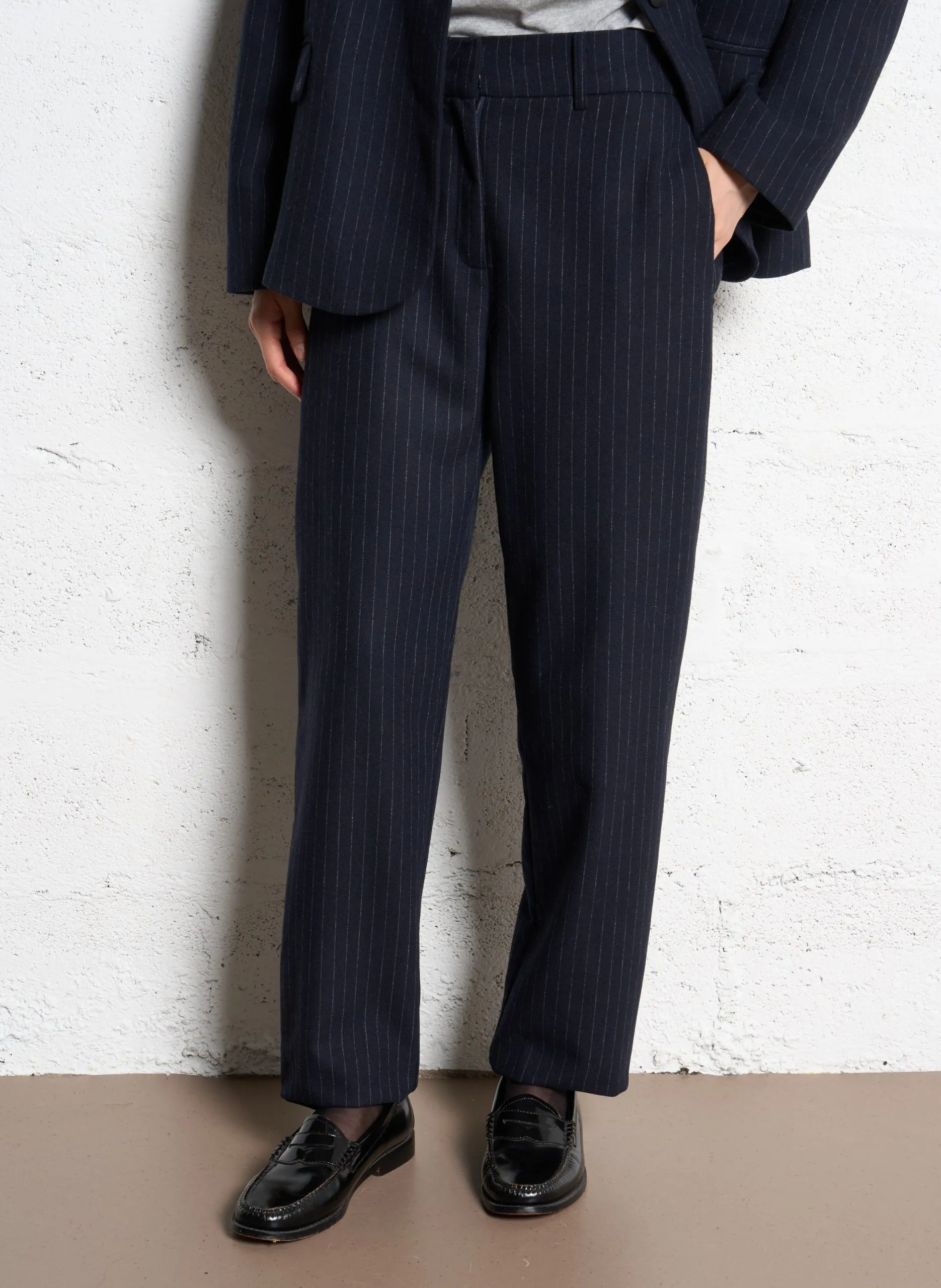 Gerade geschnittene Hose mit Streifen Blau JACOB