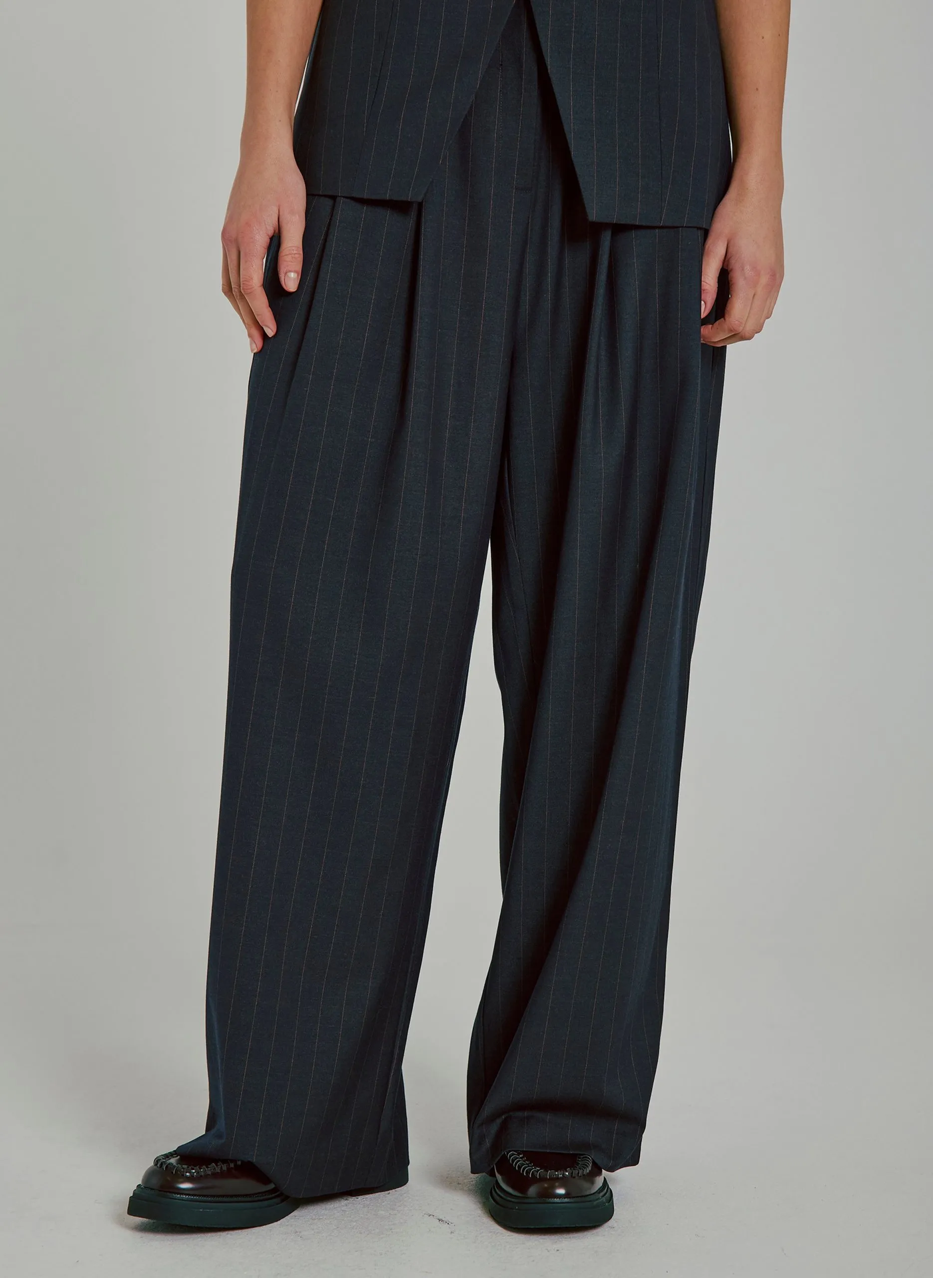 Weite gestreifte Bundfaltenhose Braun KANDRIA