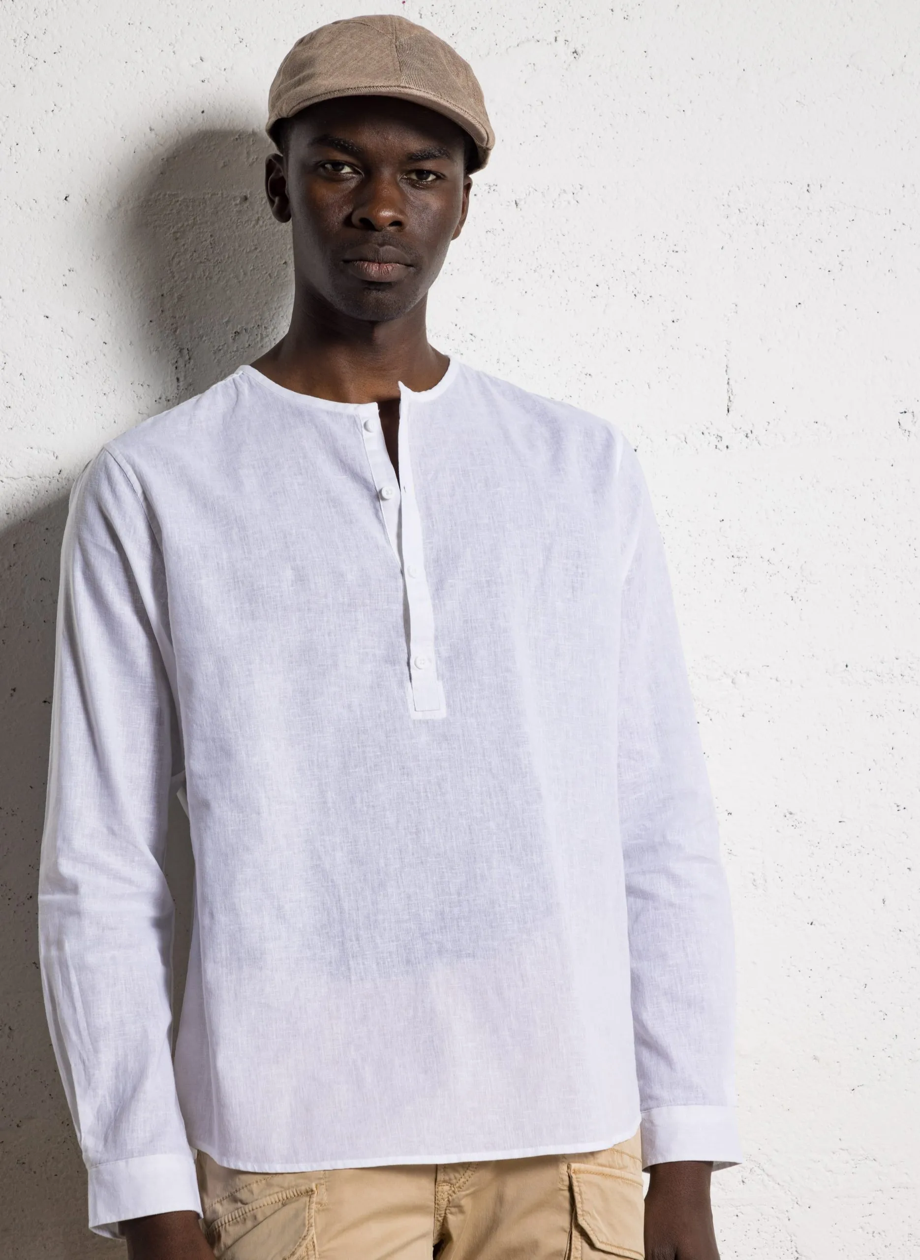 Rundhals-Bluse aus Leinen-Mix Weiss NATIS