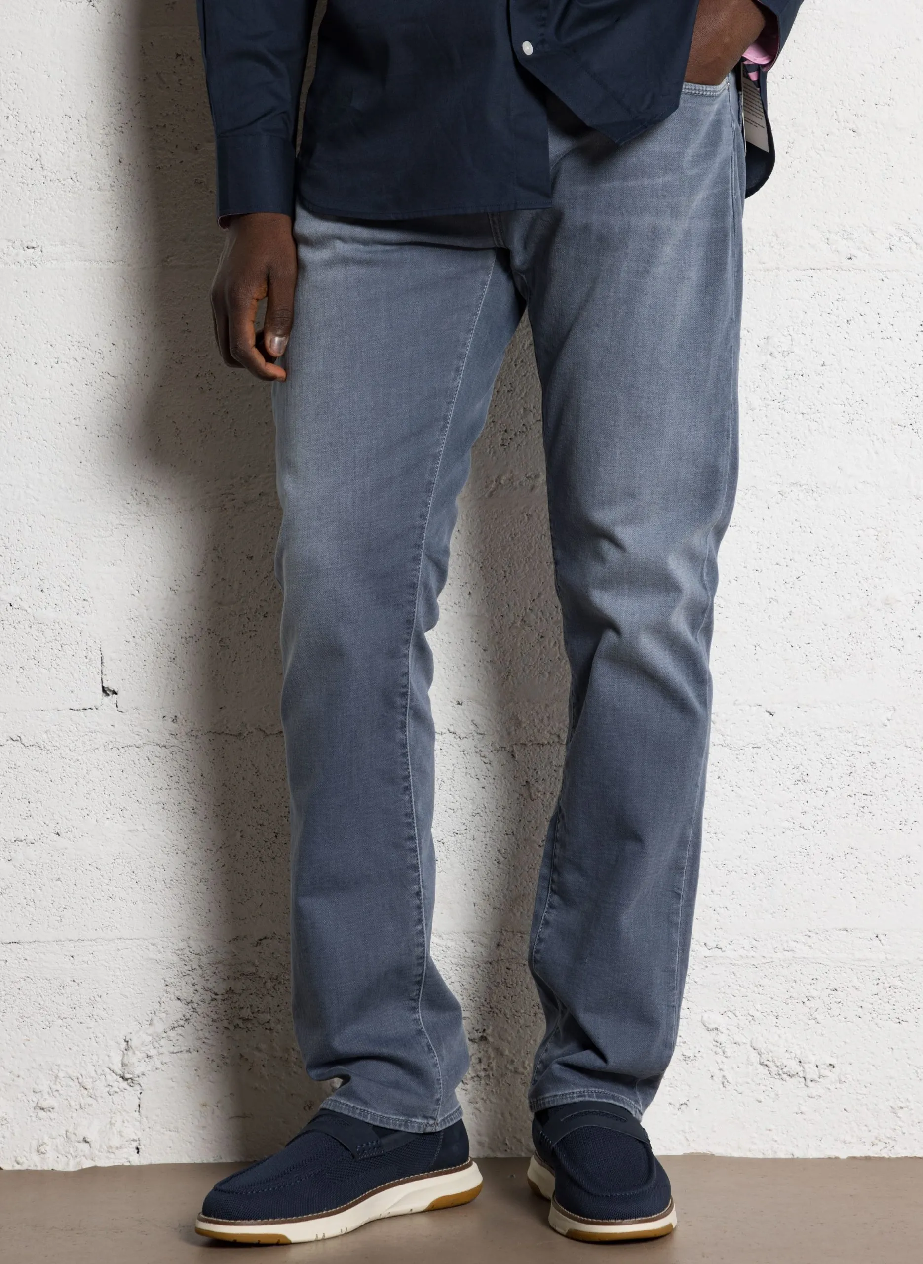 Gerade geschnittene Jeans aus Baumwoll-Mix Grun