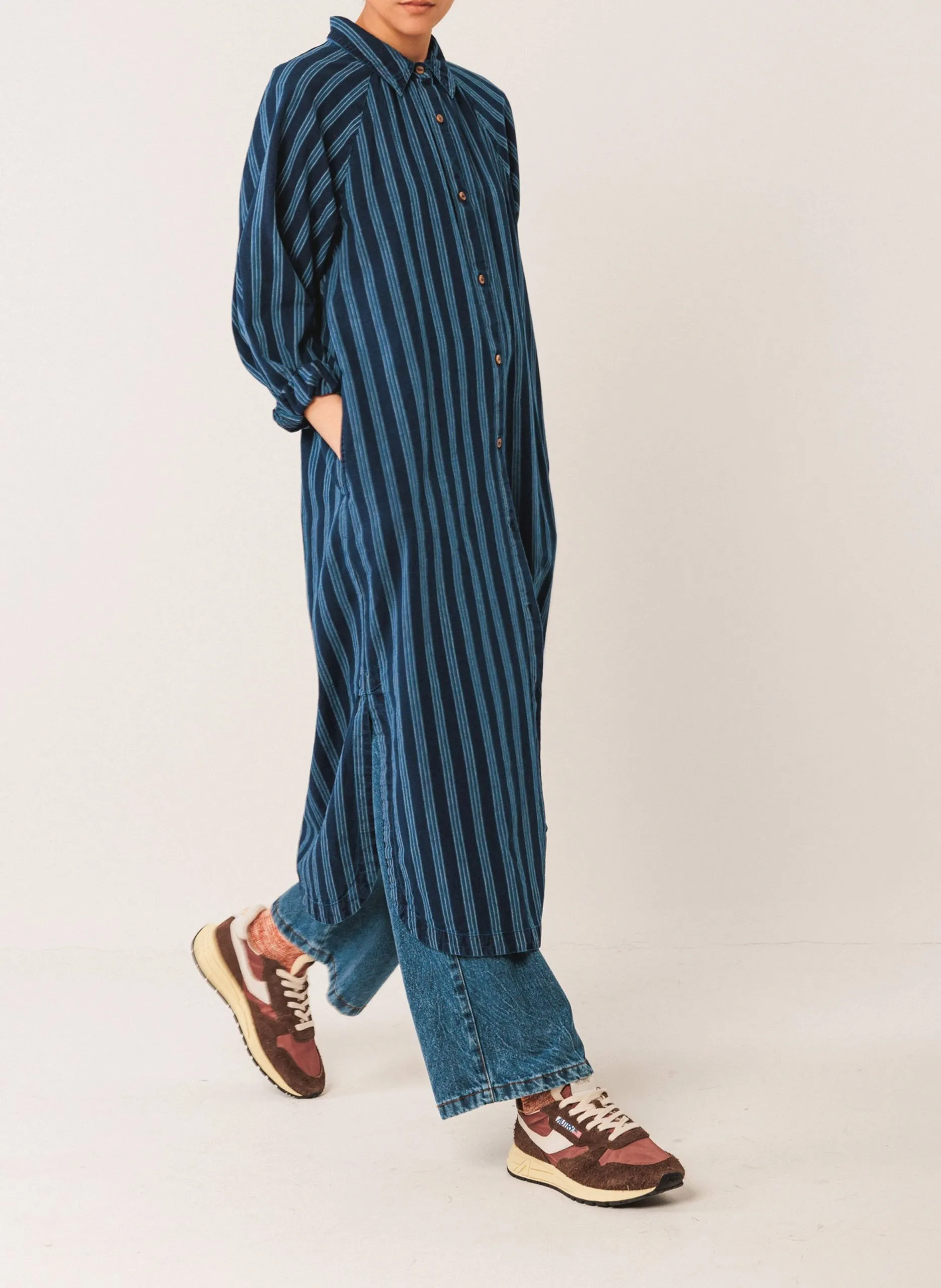 Weit geschnittenes Midi-Kleid mit Streifen Blau