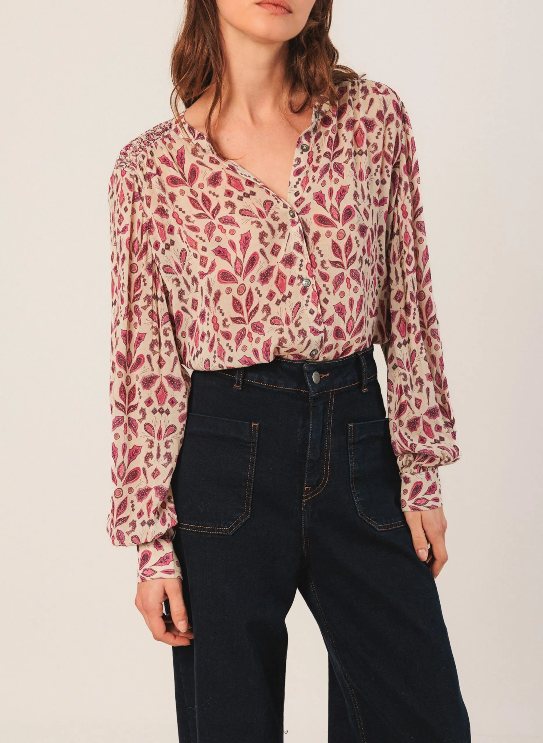 Weit geschnittenes Tunika-Shirt mit Tunika-Kragen und Print Rosa