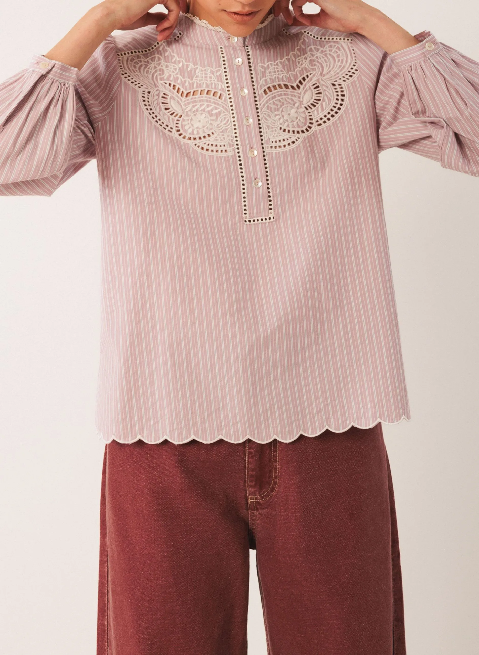 Baumwollbluse mit Rundhalsausschnitt Violett