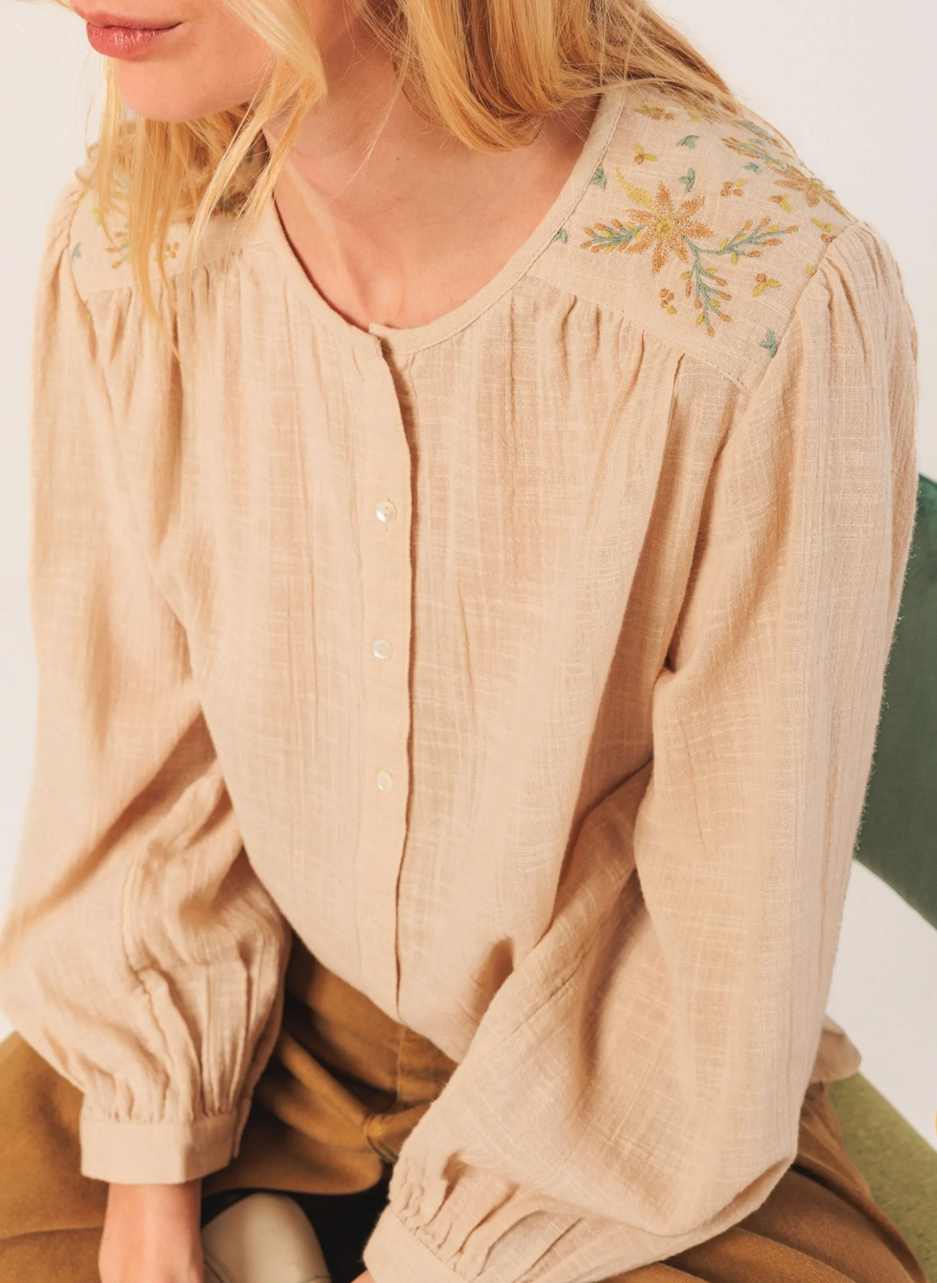 Baumwollbluse mit Rundhalsausschnitt Silber