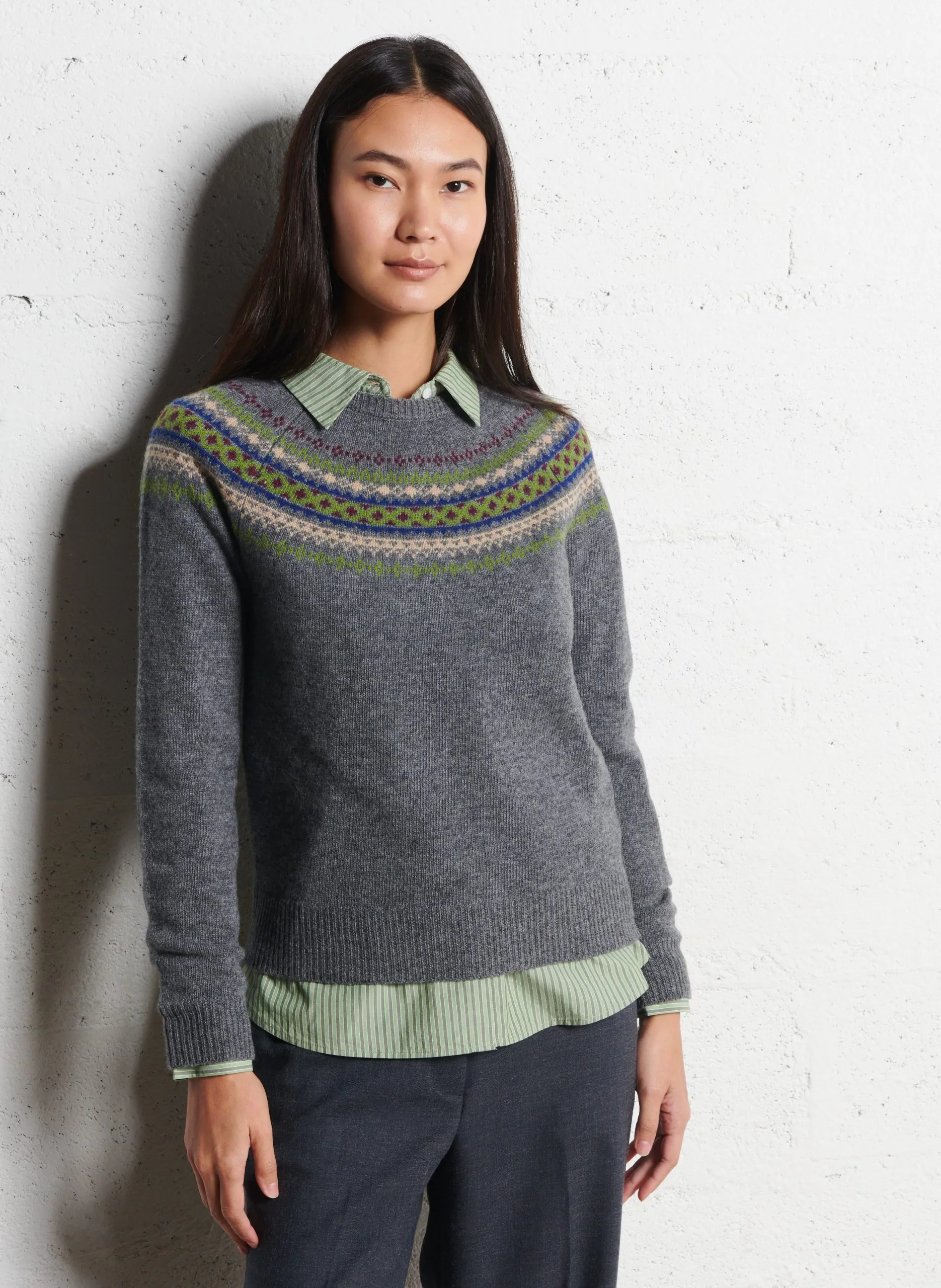 Gerade geschnittener Pullover aus Wollmix Grau
