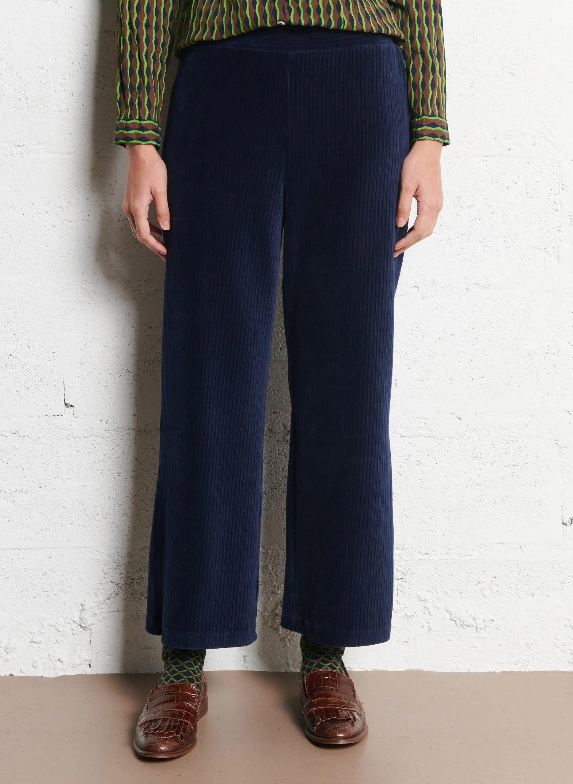 Caprihose aus Cord Blau