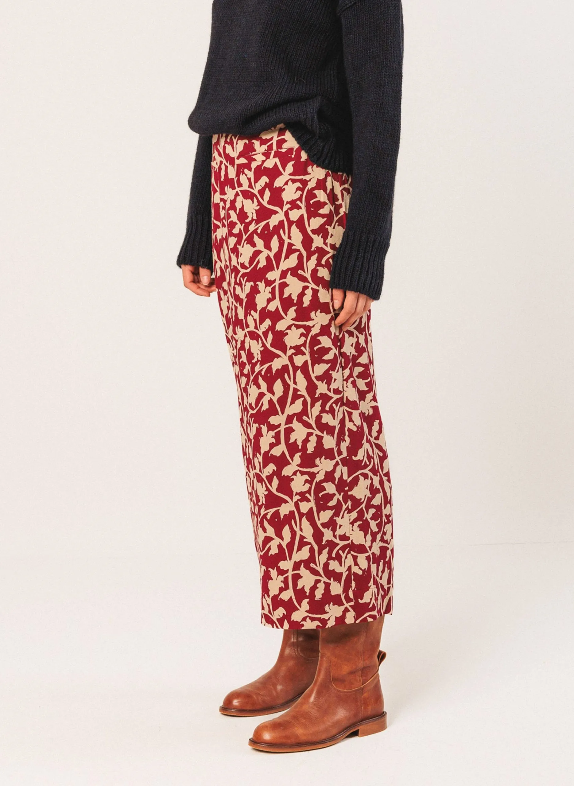 Gerade geschnittener, geblümter Midirock Violett