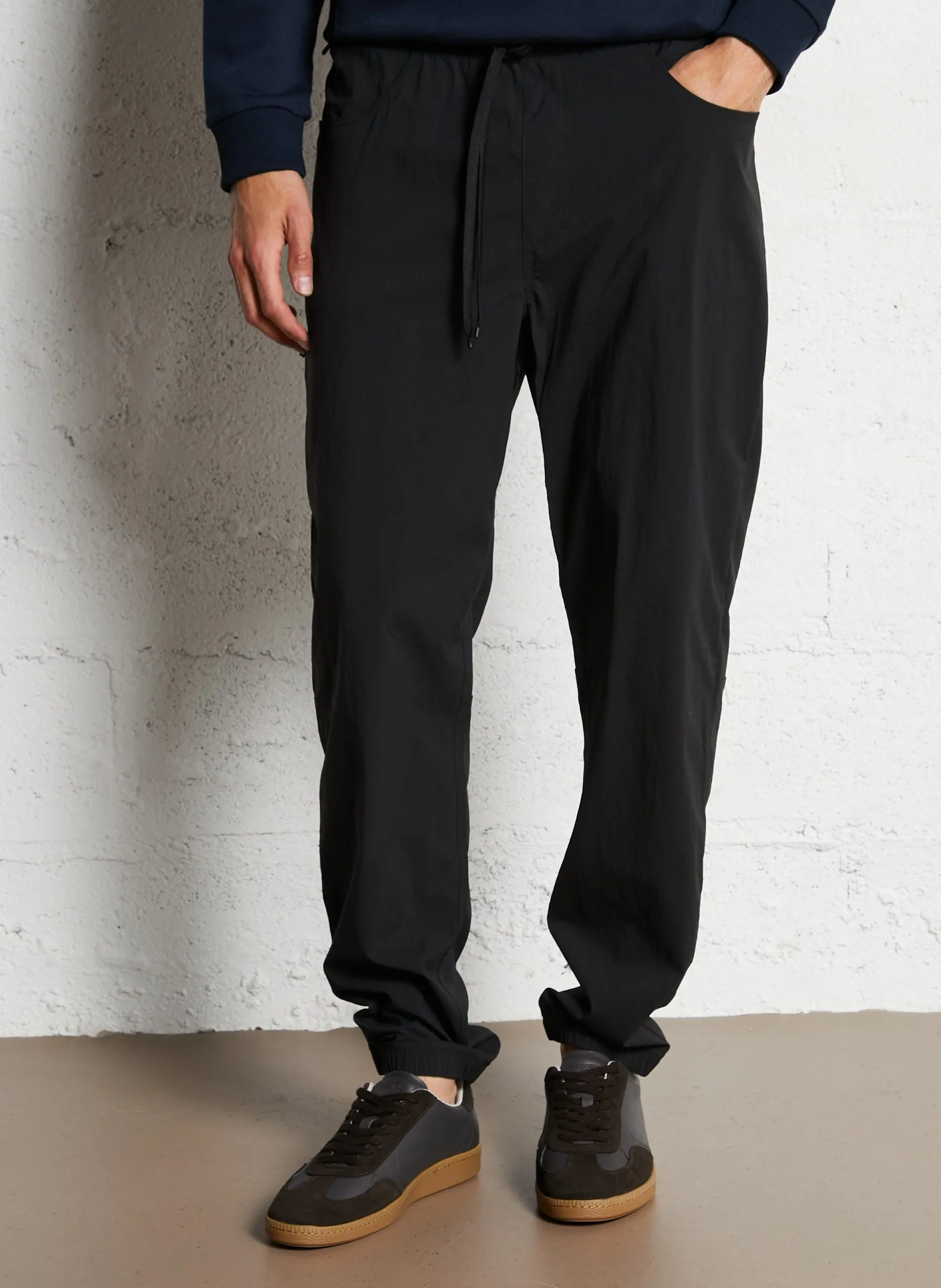 Gerade geschnittene Jogginghose Schwarz
