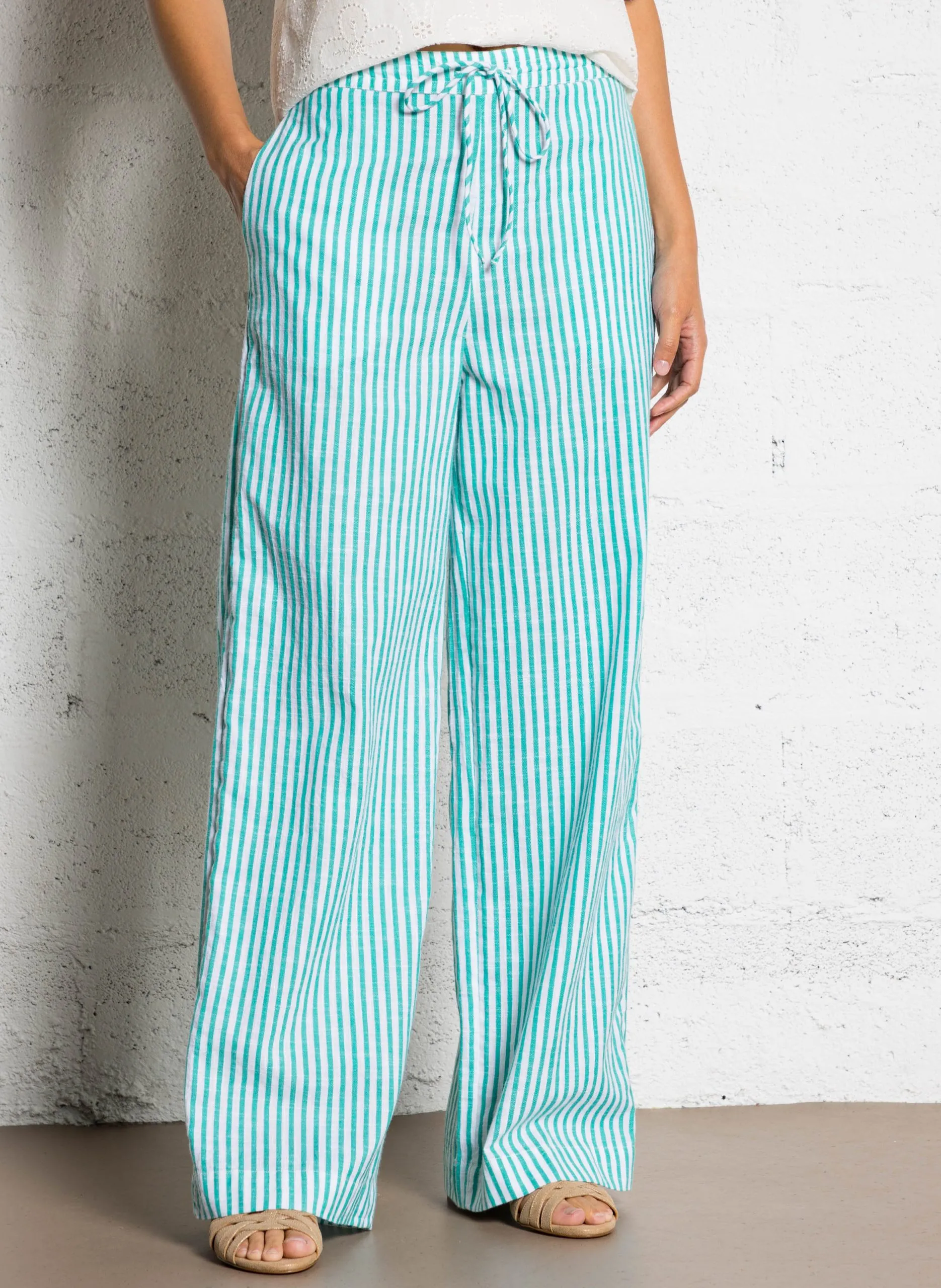 Gestreifte Baumwollhose Grun PRUNE