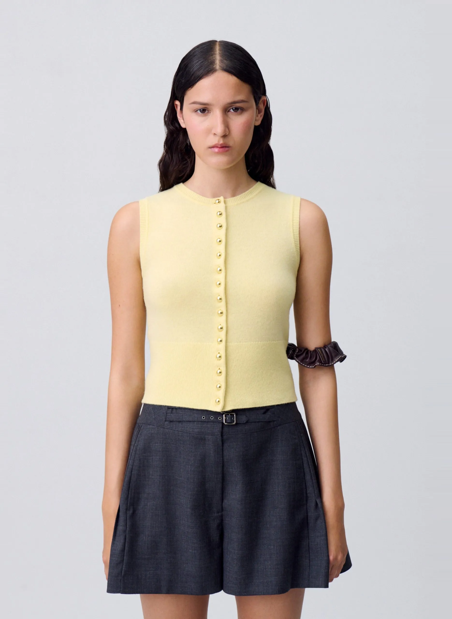 Anliegendes Woll-Oberteil Gelb