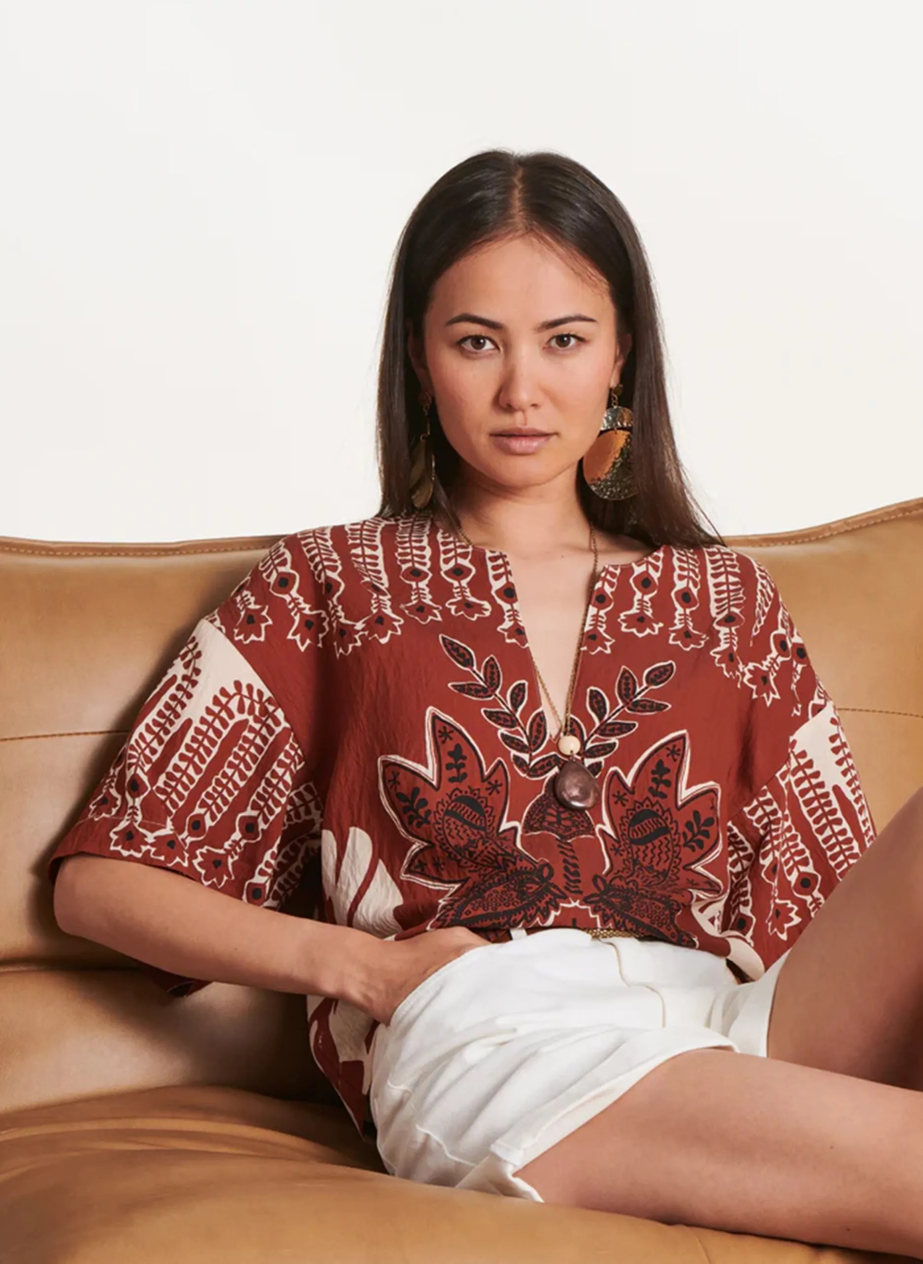 Ärmelloses Top mit V-Ausschnitt und Aufdruck Mehrfarbig