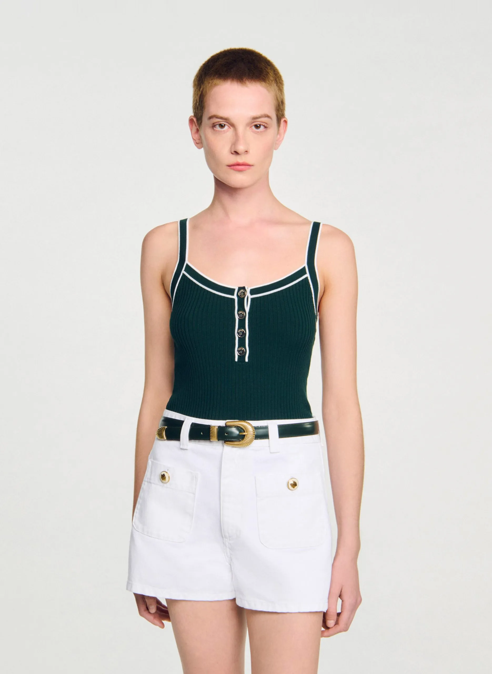 Anliegendes Stricktop Grun