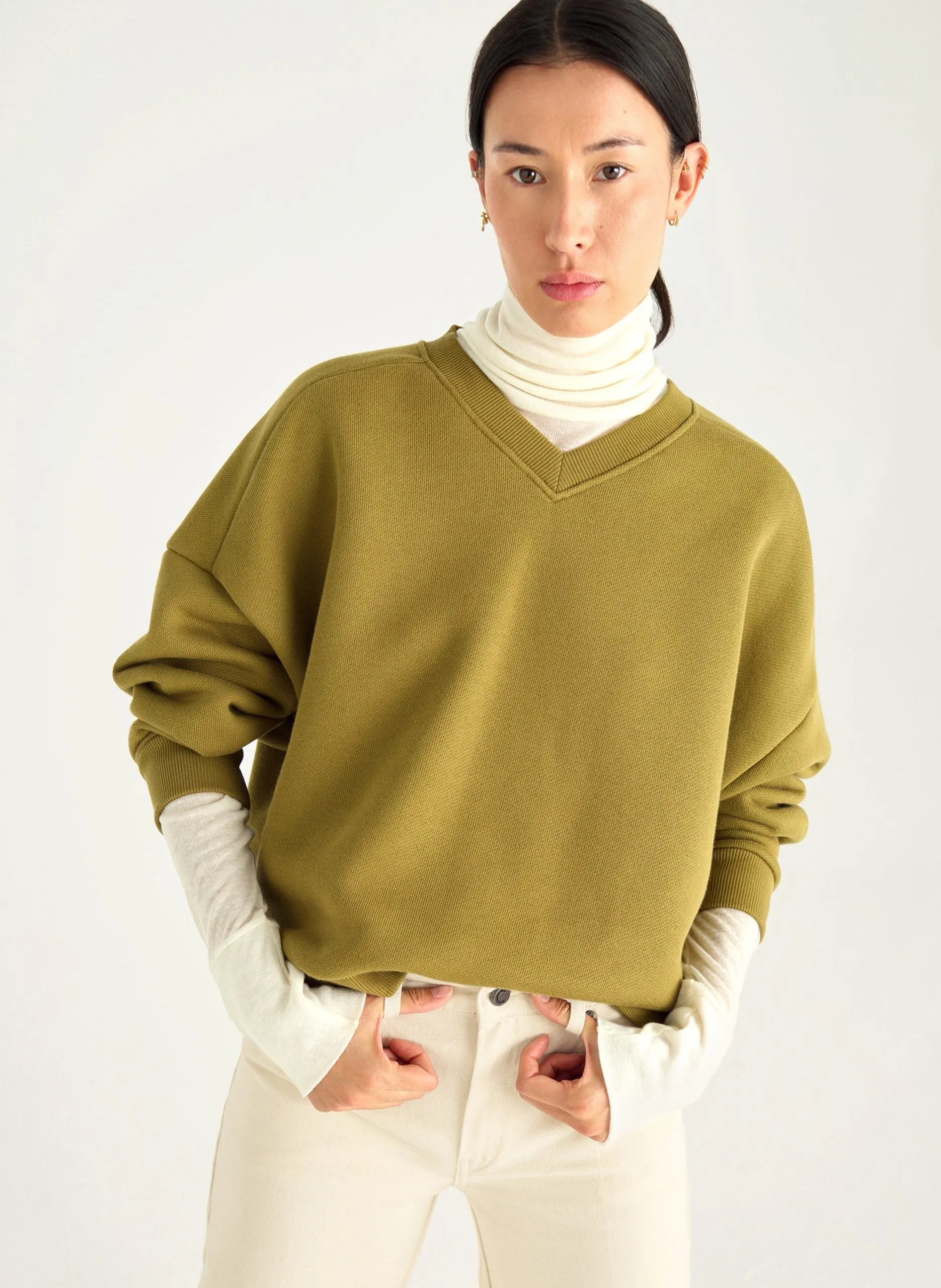 Sweatshirt - V-Ausschnitt Grun