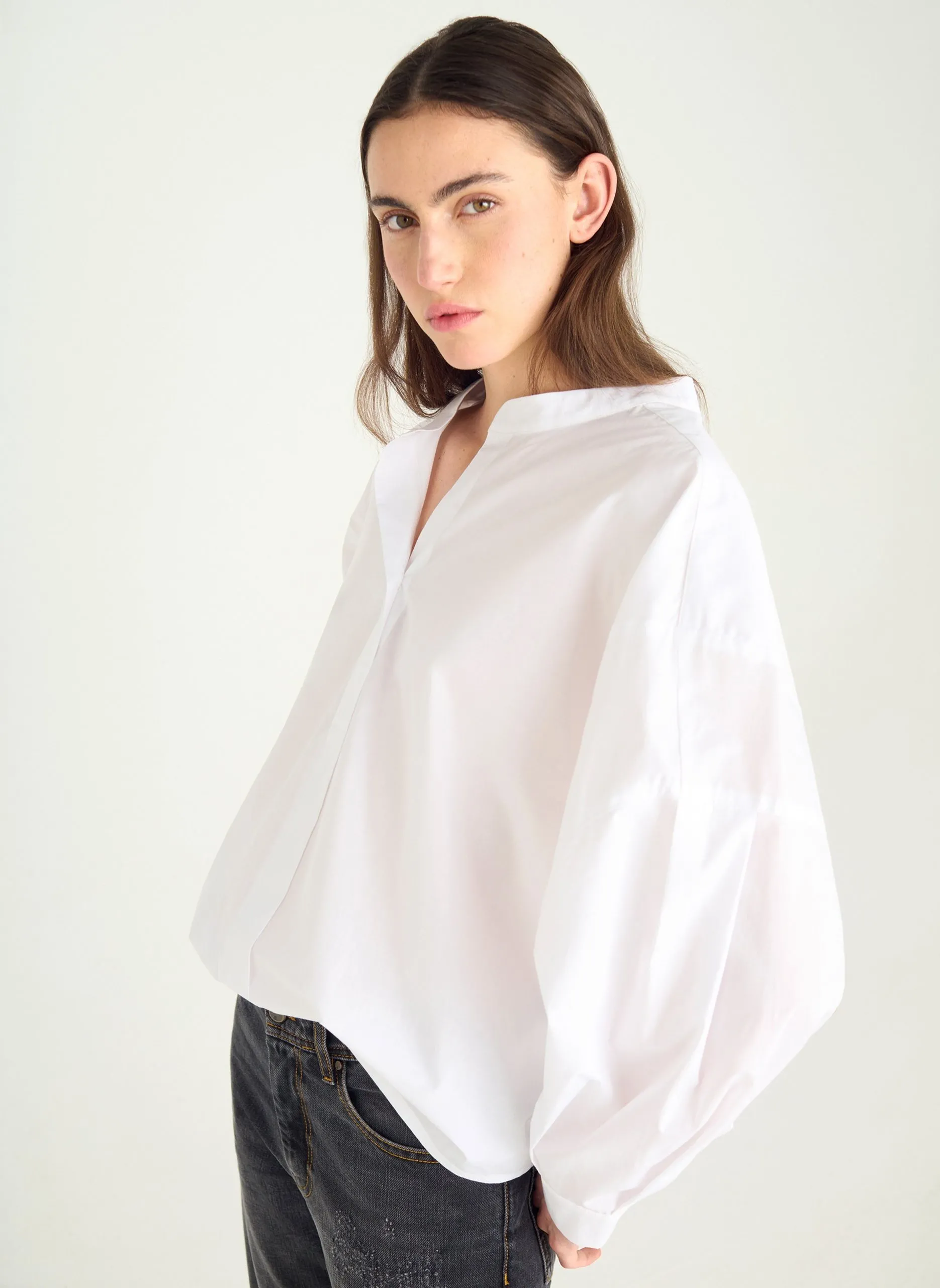 Oversize Bluse mit Tunesischem Kragen aus Bio-Baumwolle Weiss